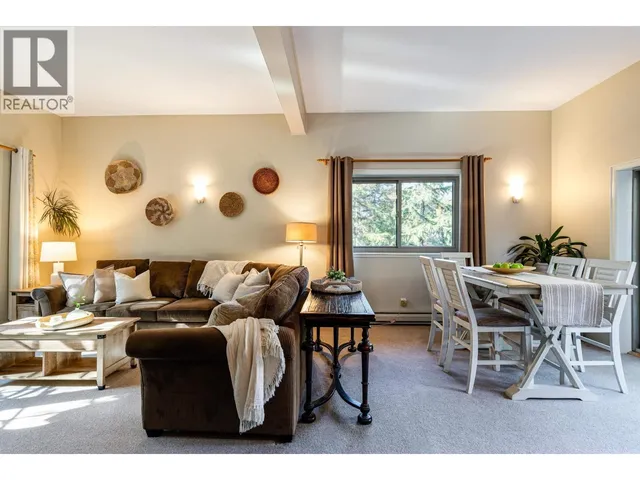 9167 EMERALD DRIVE, Whistler 5