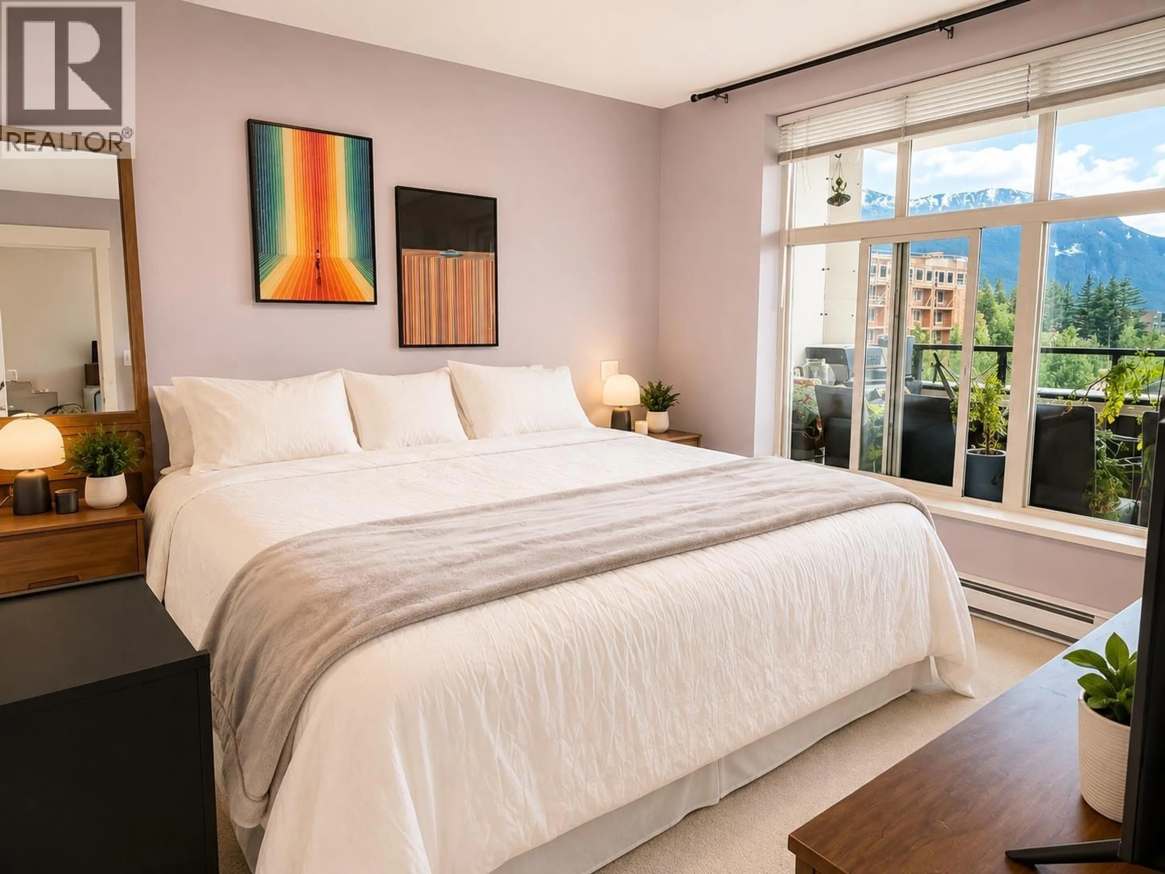 Bedroom with bed, unknown for 318 - 1211 VILLAGE GREEN WAY, Squamish British Columbia V8B0R7