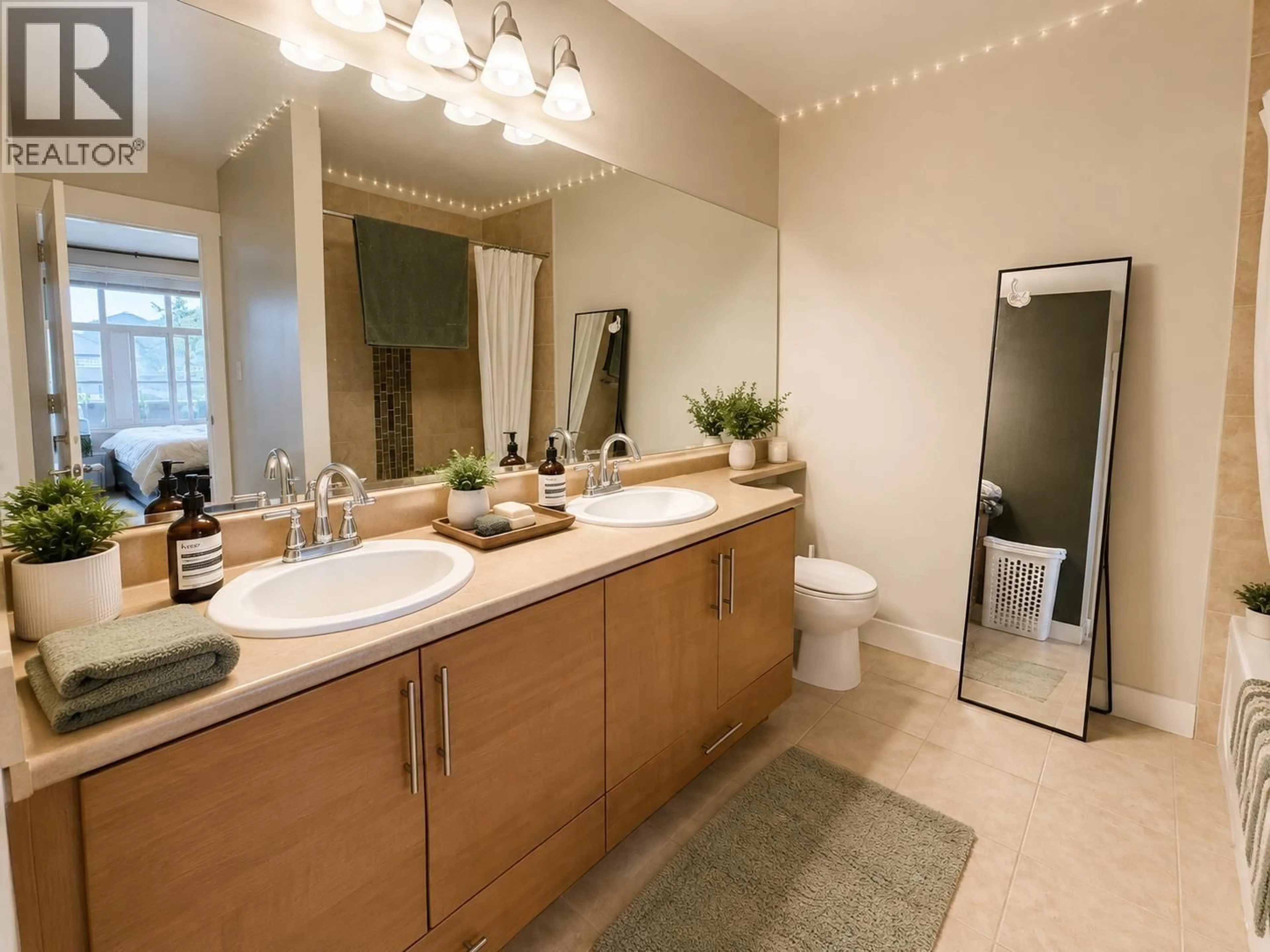 Unknown for 318 - 1211 VILLAGE GREEN WAY, Squamish British Columbia V8B0R7