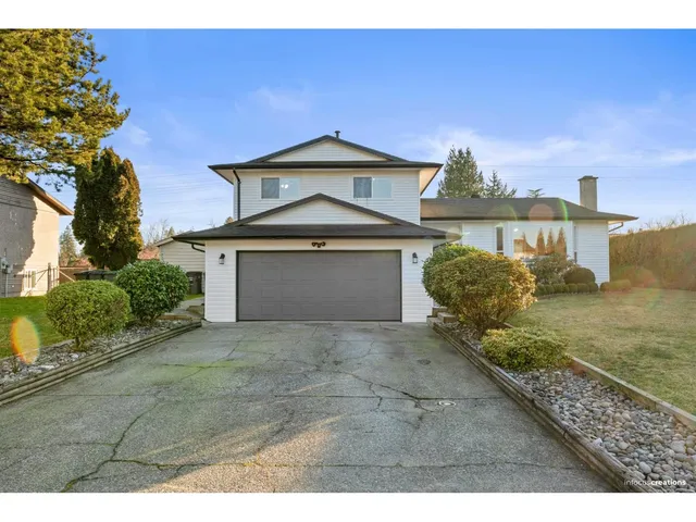 15796 95A AVENUE, Surrey 2