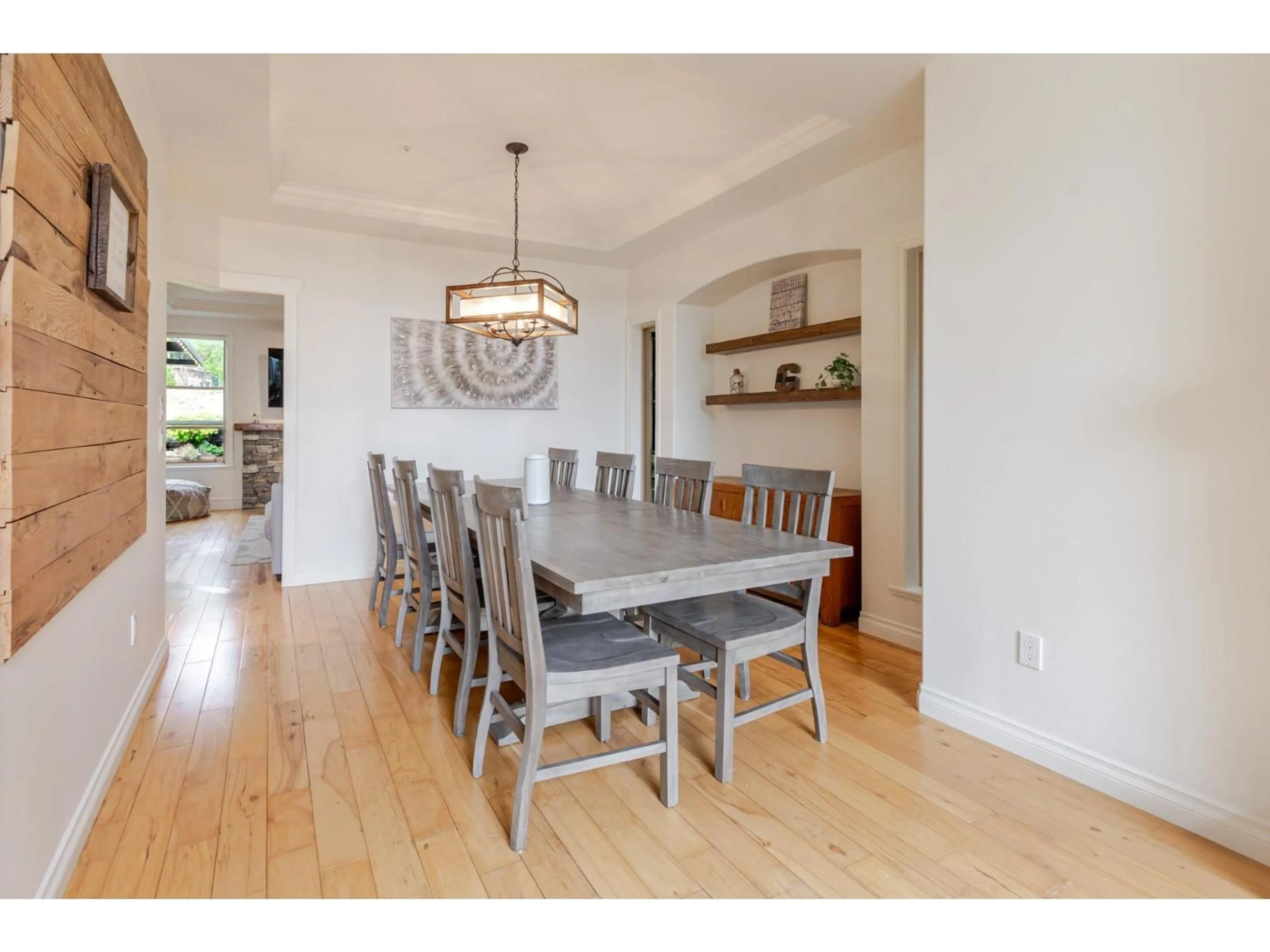 Dining room, wood/laminate floor for 18589 55 AVENUE, Surrey British Columbia V3S9E5