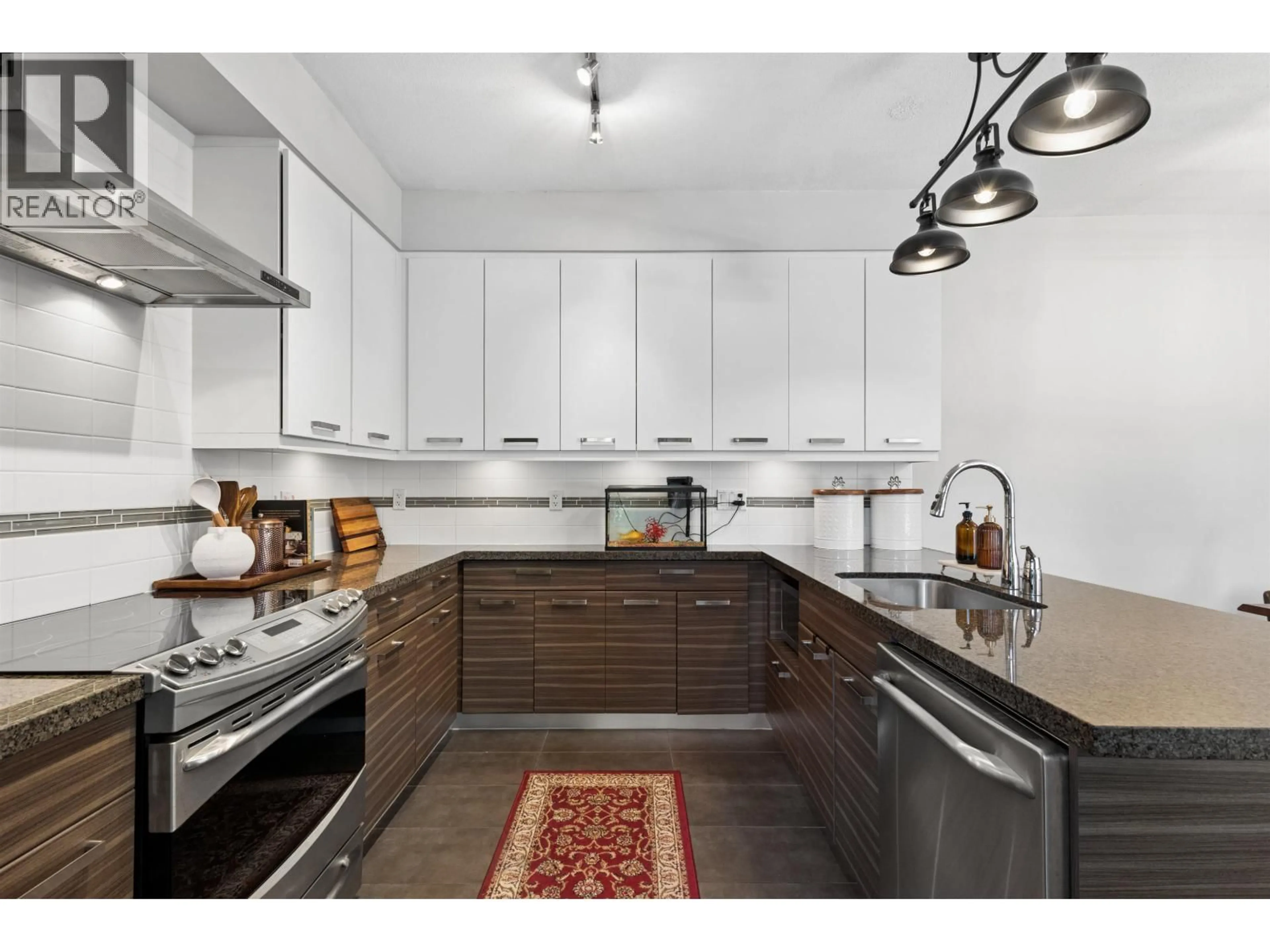 Open concept kitchen, unknown for 206 - 1273 MARINE DRIVE, North Vancouver British Columbia V7P1T3