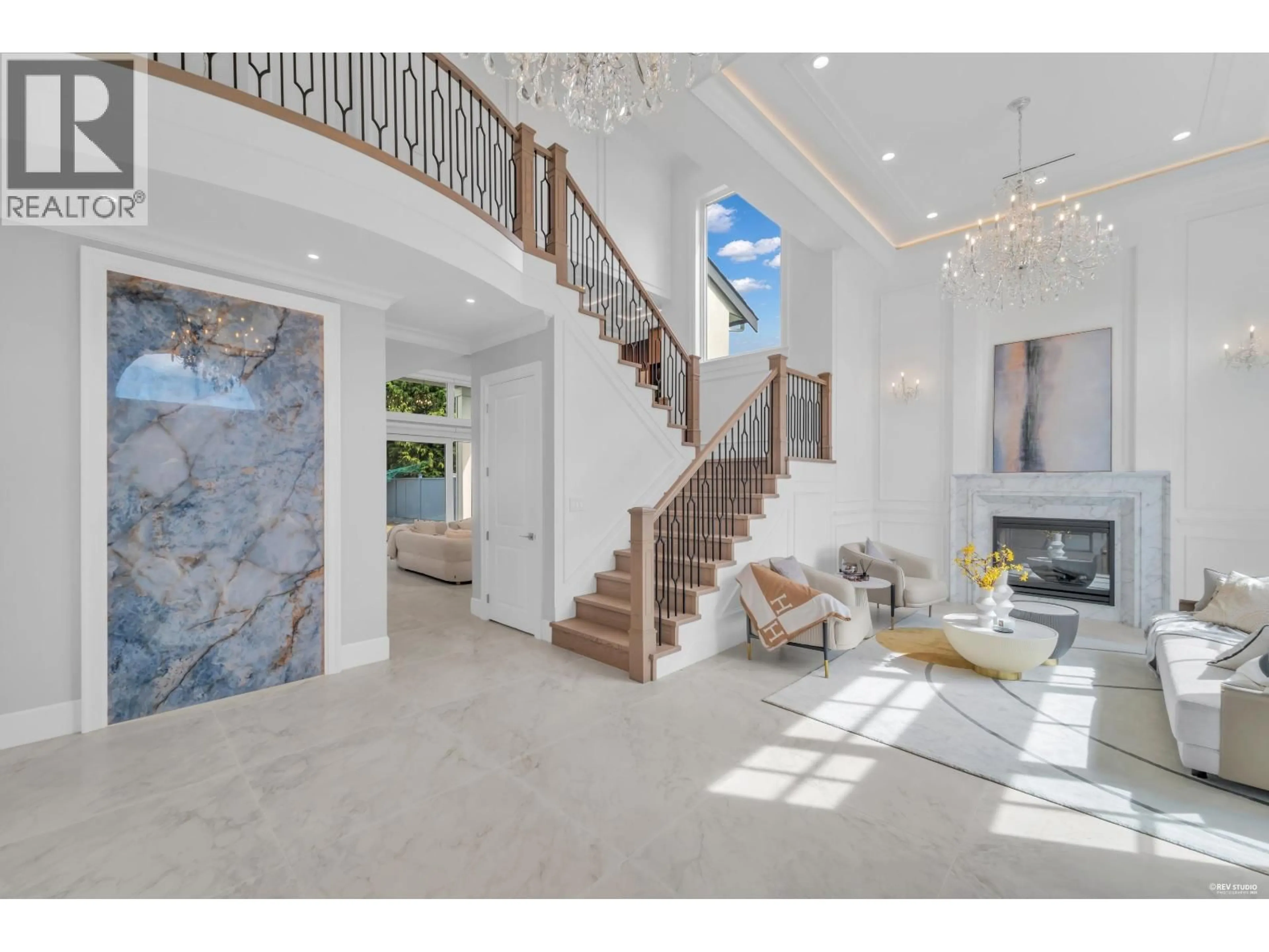 Indoor foyer for 5351 COLBECK ROAD, Richmond British Columbia V7C3E6