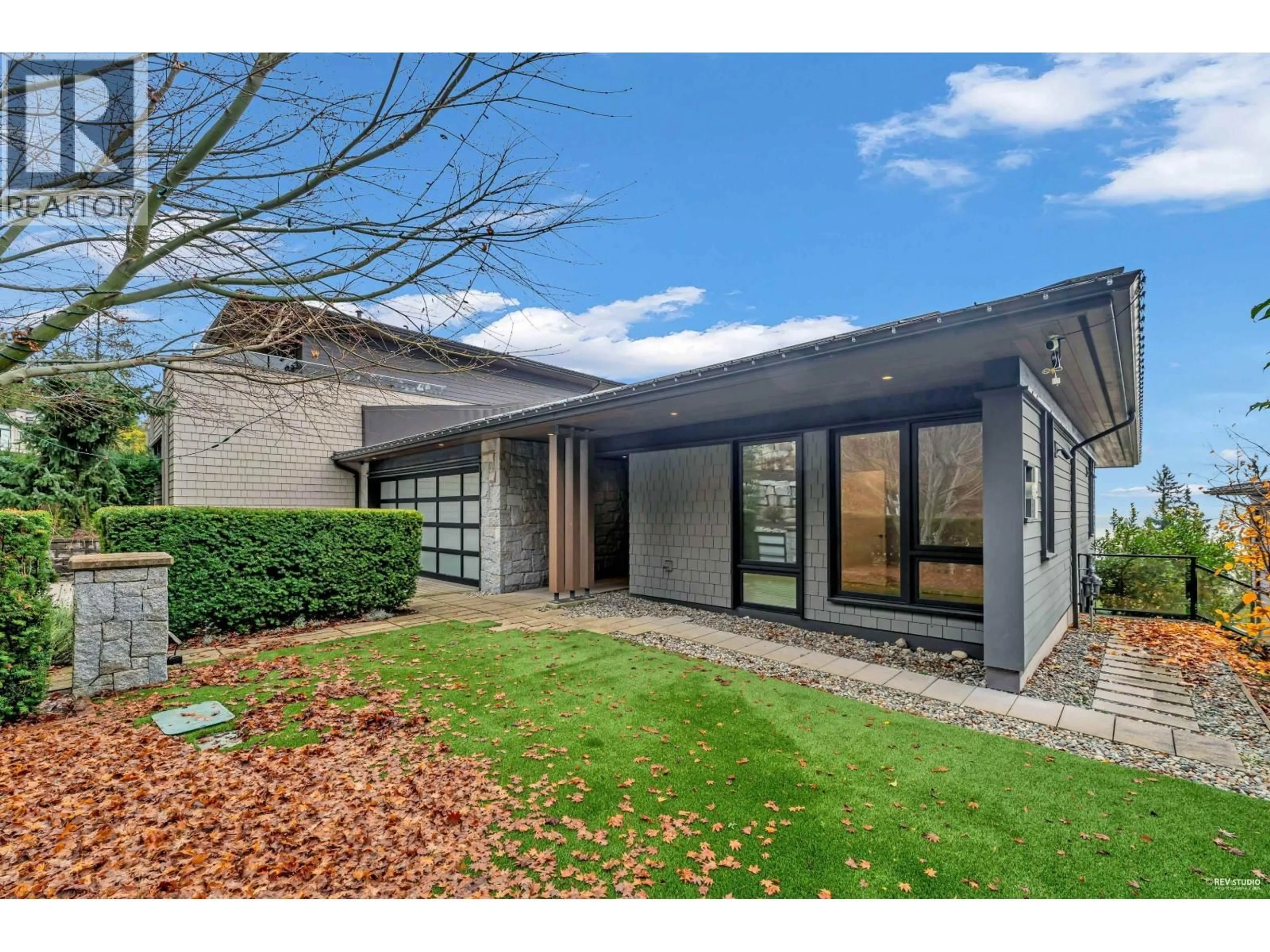 Unknown for 3018 BURFIELD PLACE, West Vancouver British Columbia V7S0A9