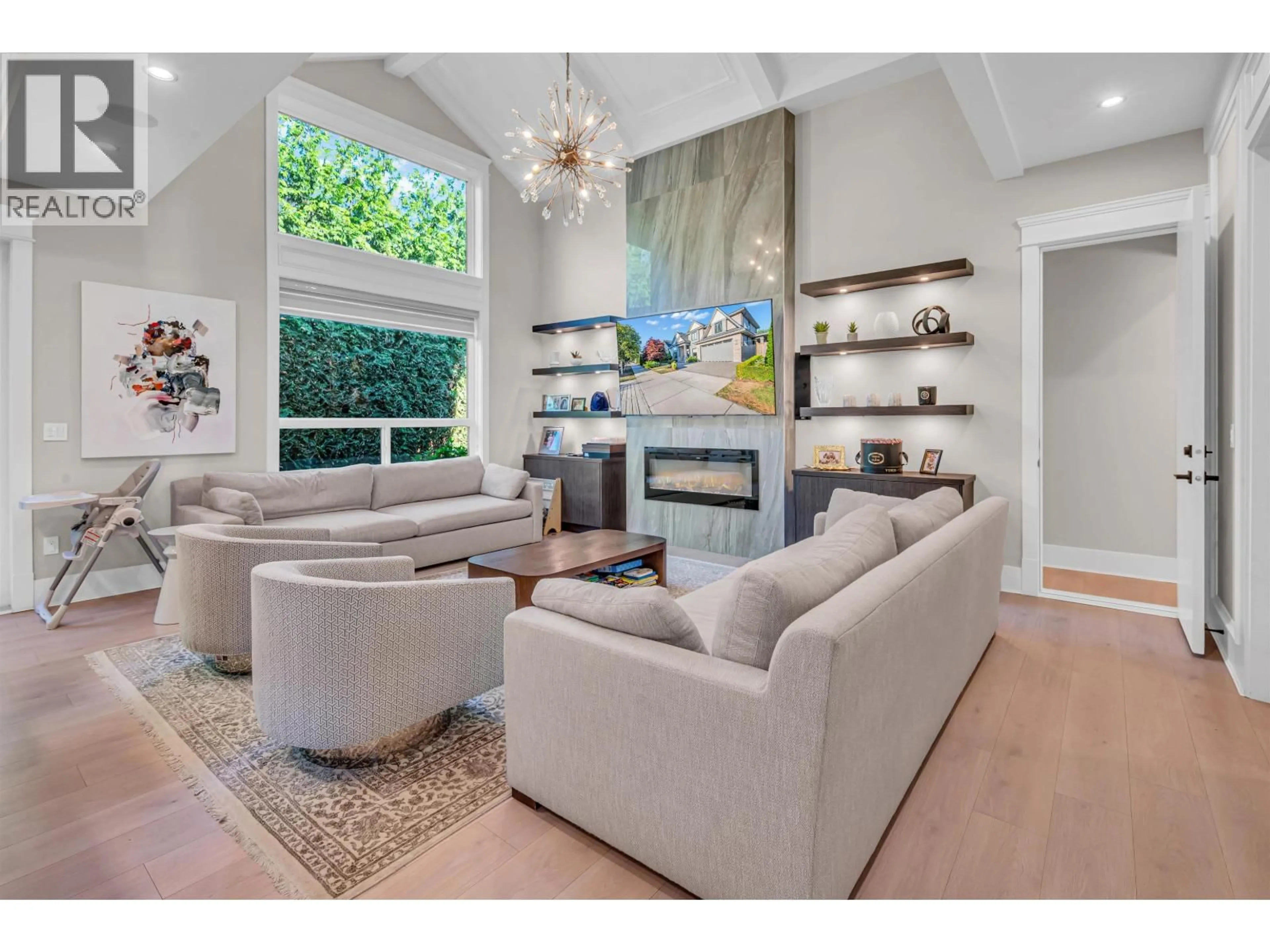 Living room with furniture, unknown for 7128 BRIDGE STREET, Richmond British Columbia V6Y2S7