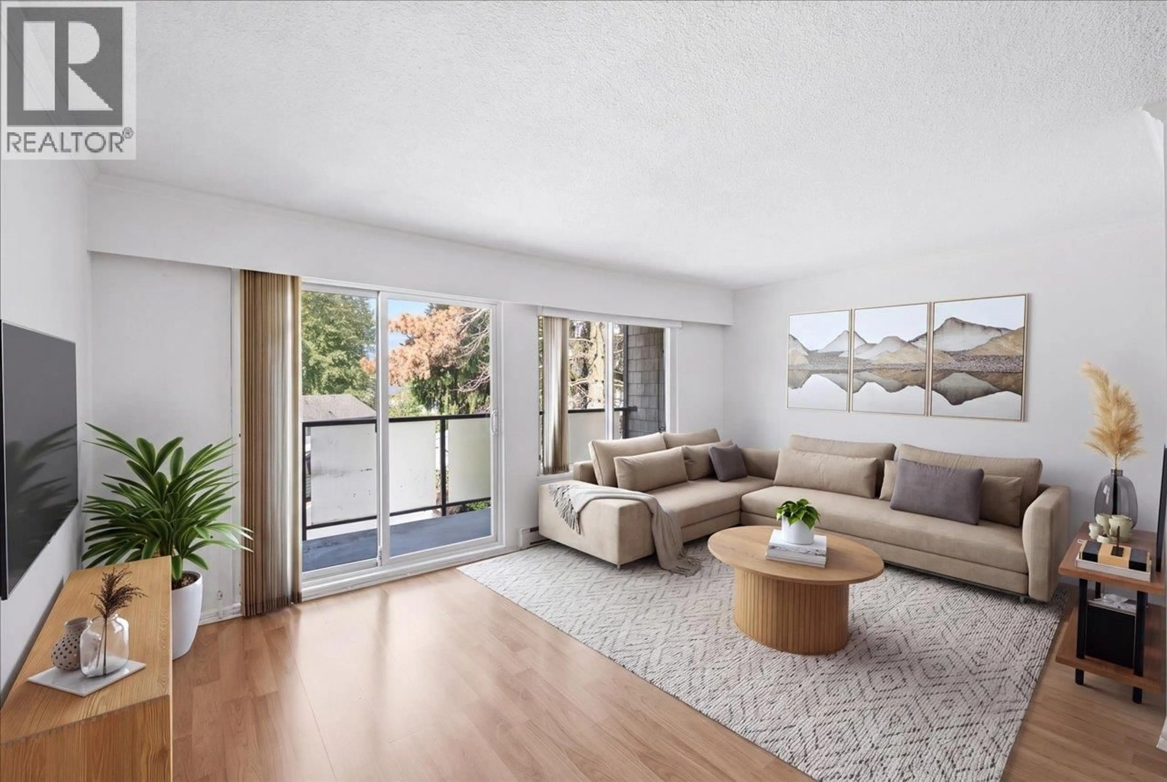 Living room with furniture, unknown for 202 - 212 FORBES AVENUE, North Vancouver British Columbia V7M3E5