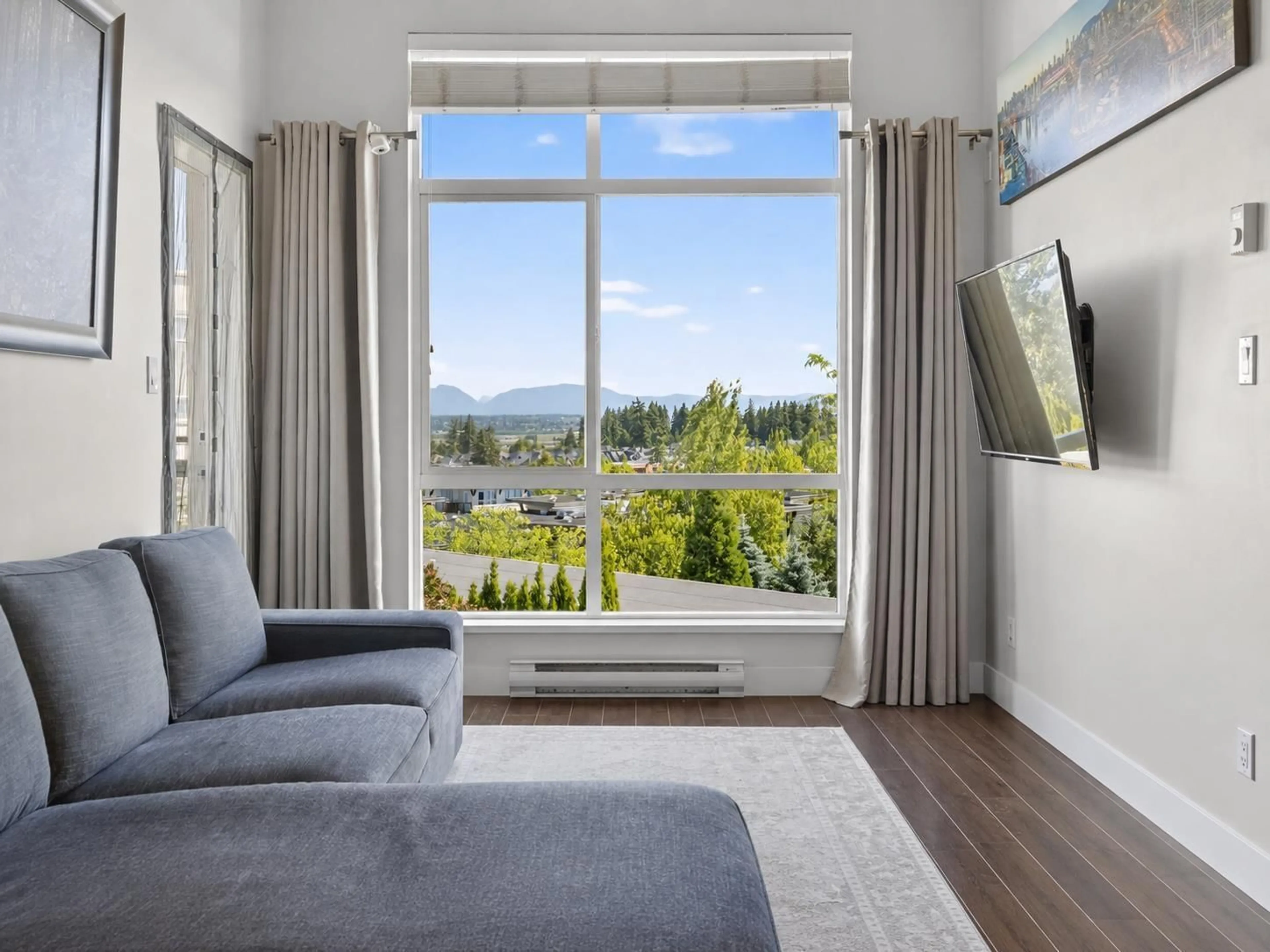 A pic of a room for 456 - 15850 26 AVENUE, Surrey British Columbia V3Z2N6