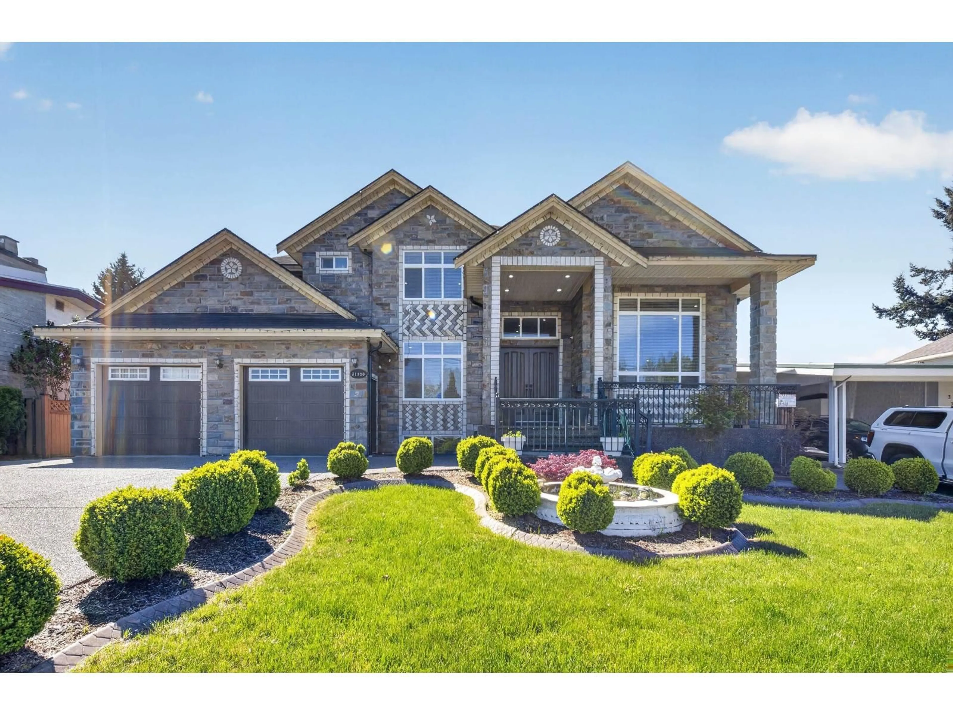 Home with brick exterior material, unknown for 31920 GLENWOOD AVENUE, Abbotsford British Columbia V2T1E5