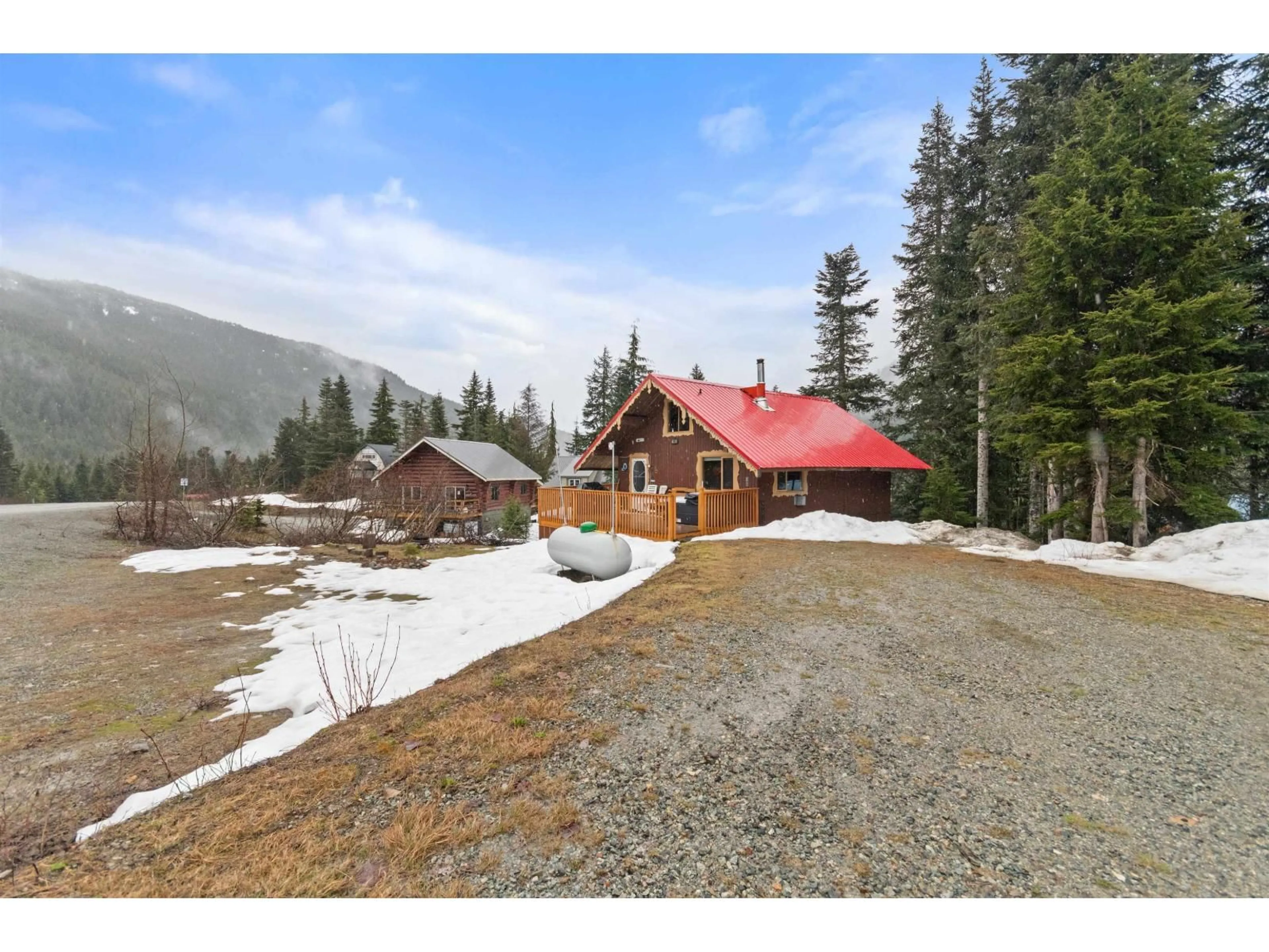 A pic from outside/outdoor area/front of a property/back of a property/a pic from drone, mountain view for 20805 MT DOWNING ROAD, Mission British Columbia V0M1A1