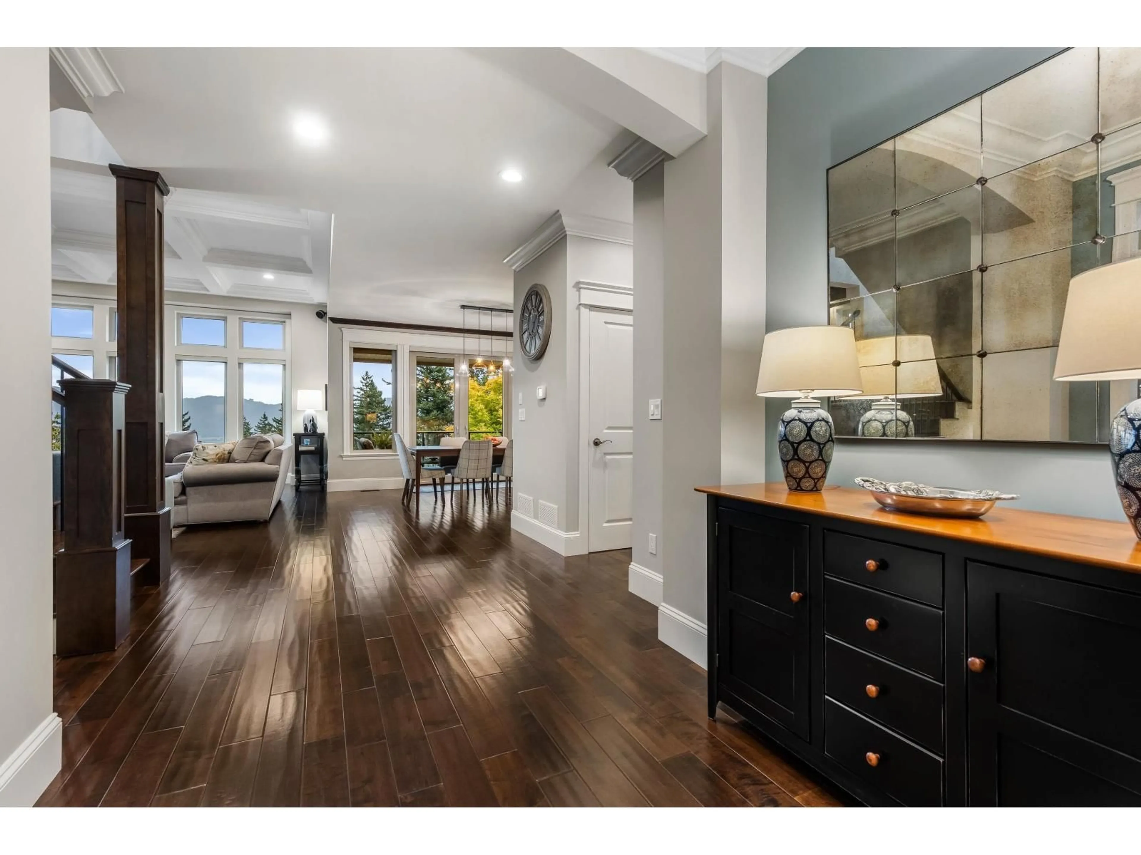 Indoor entryway for 2462 JONQUIL COURT, Abbotsford British Columbia V3G3E8