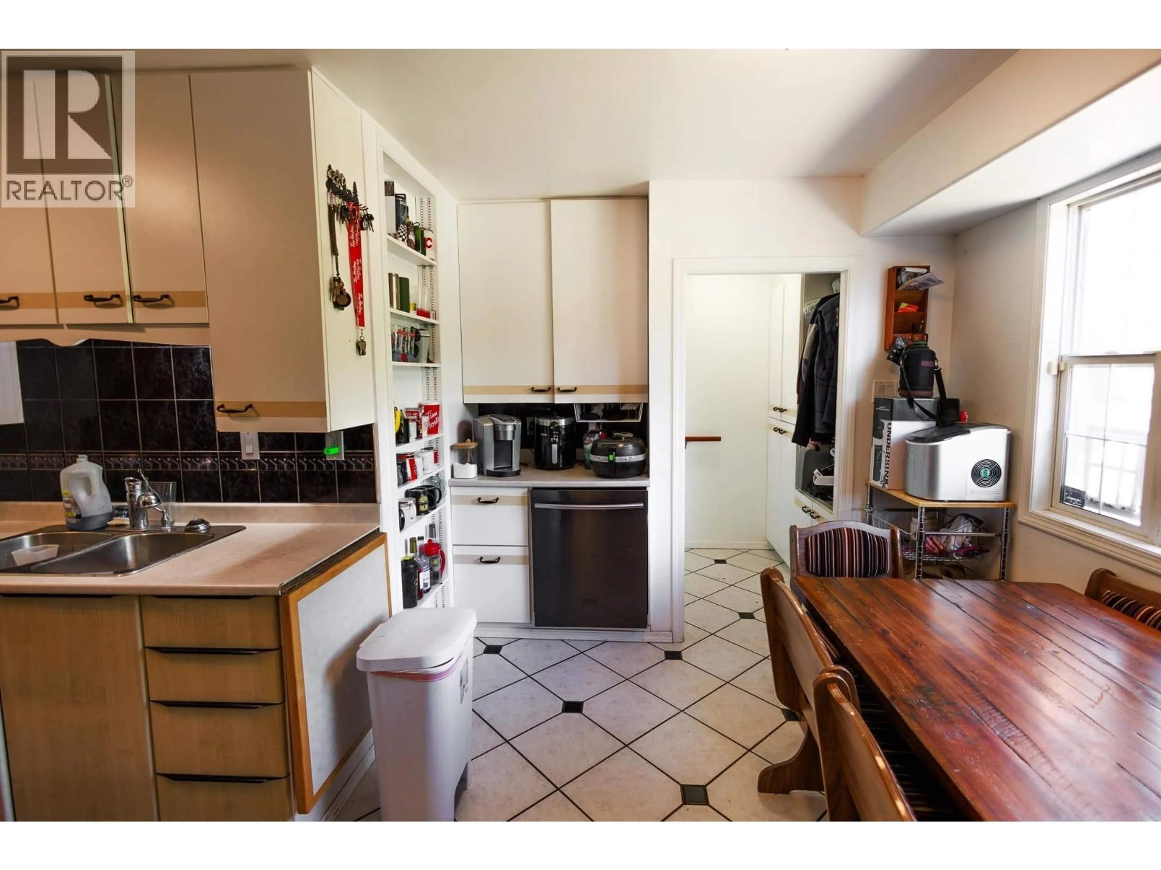 Standard kitchen, unknown for 4523 GRAHAM AVENUE, Terrace British Columbia V8G1A2