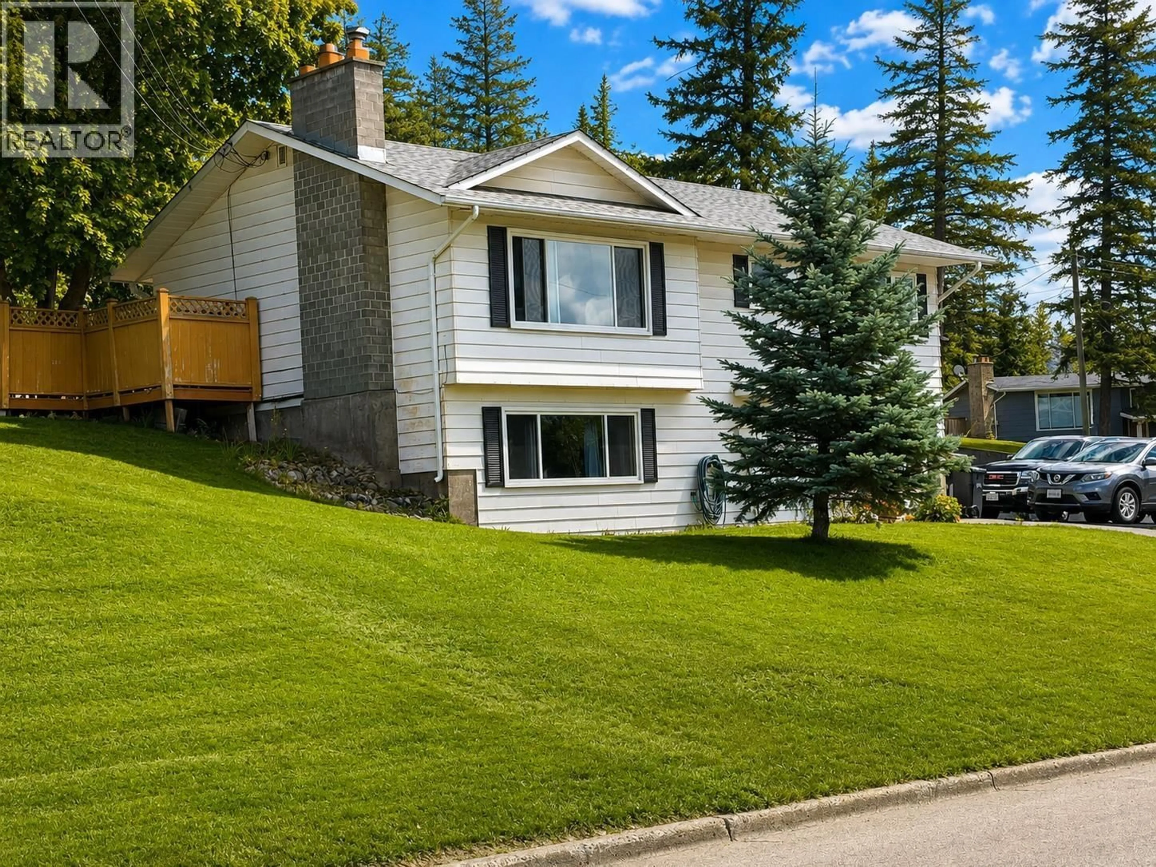 Home with vinyl exterior material, unknown for 1350 ELEVENTH AVENUE, Williams Lake British Columbia V2G3X2