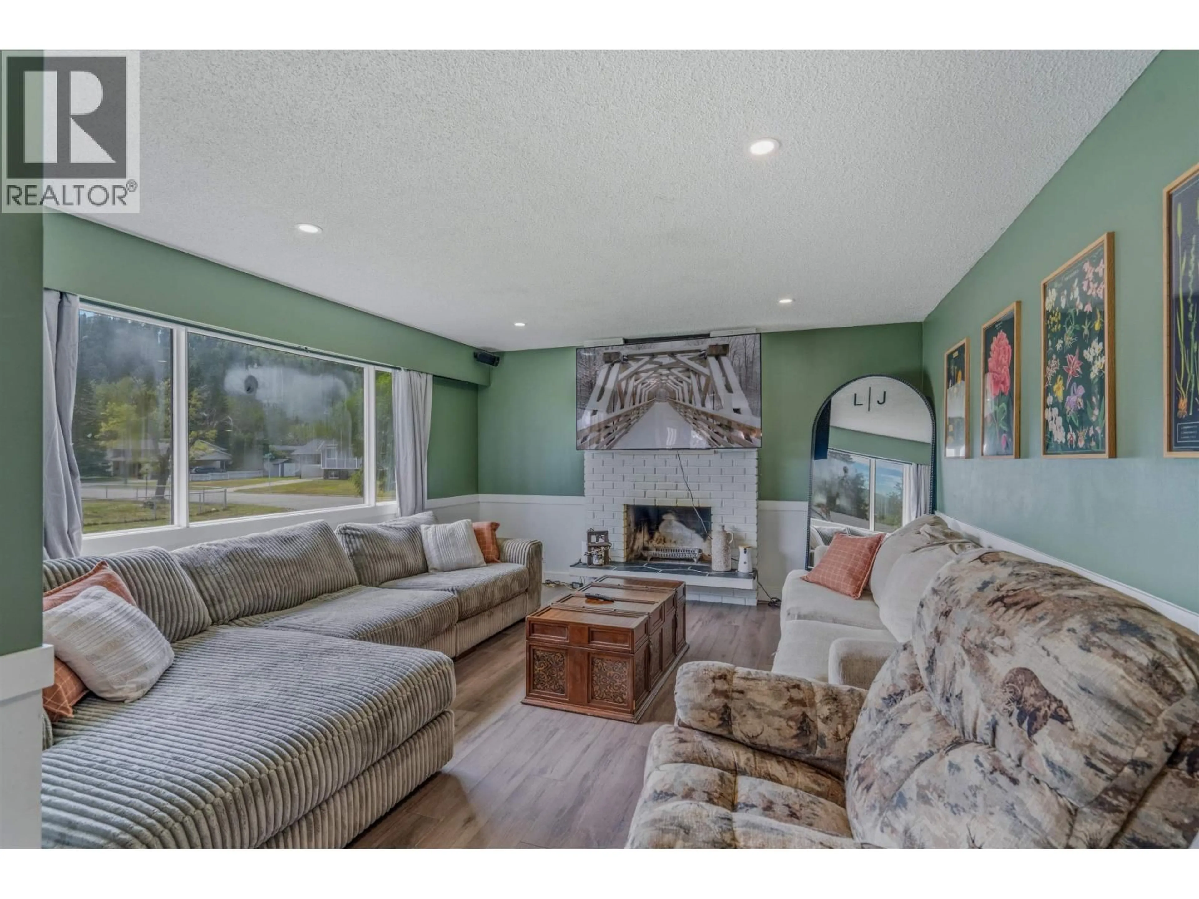 Living room with furniture, unknown for 1092 LIMESTONE CRESCENT, Prince George British Columbia V2M4Z2