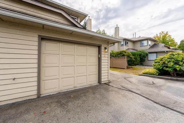 4 - 9727 152B STREET, Surrey 3