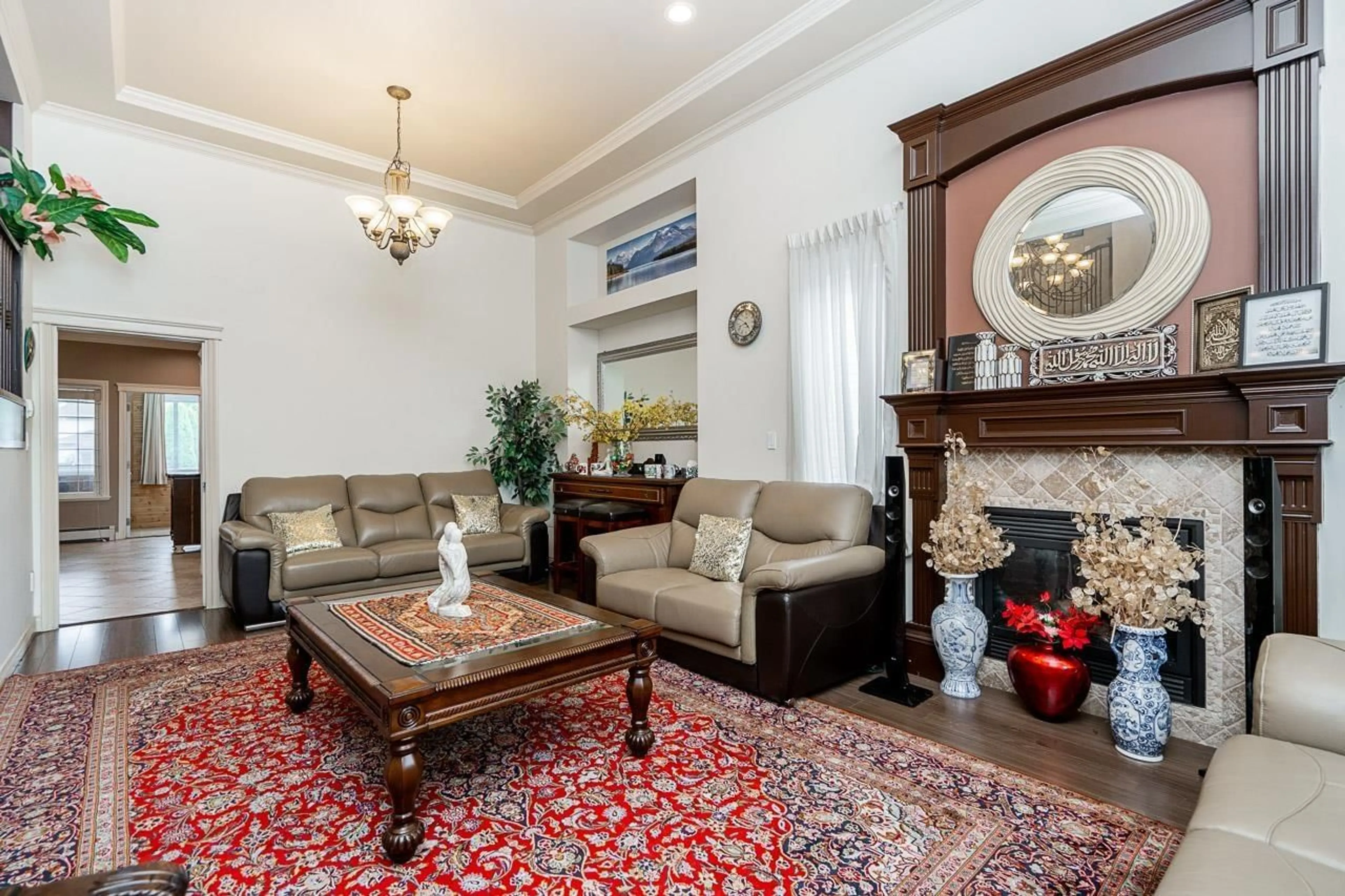 Living room with furniture, unknown for 7833 147A STREET, Surrey British Columbia V3S2T8