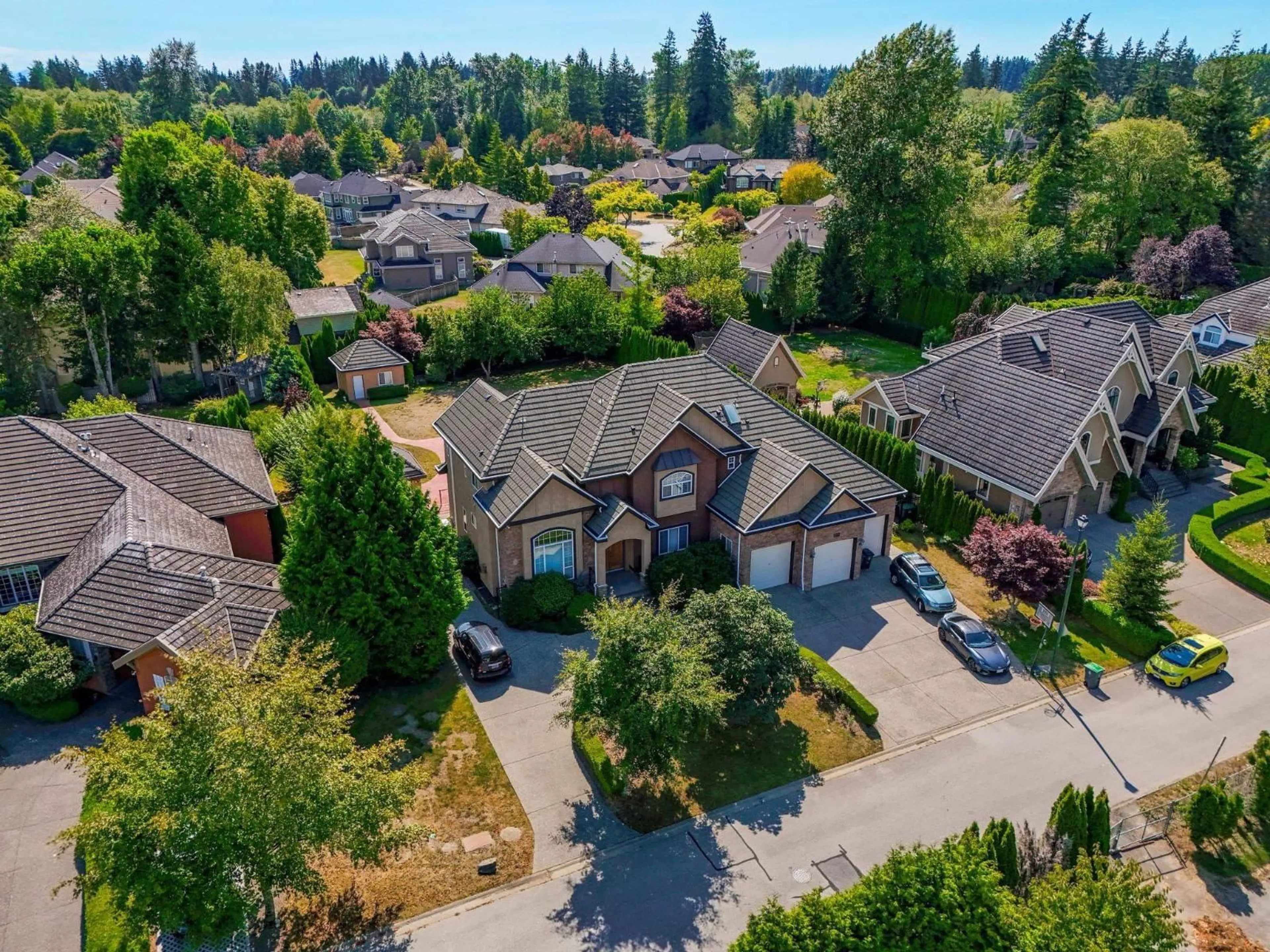 A pic from outside/outdoor area/front of a property/back of a property/a pic from drone, unknown for 13978 23A AVENUE, Surrey British Columbia V4A9V9