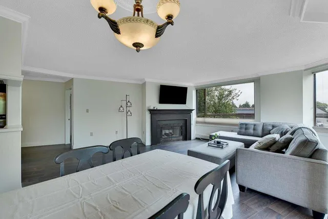 309 - 15111 RUSSELL AVENUE, White Rock 4