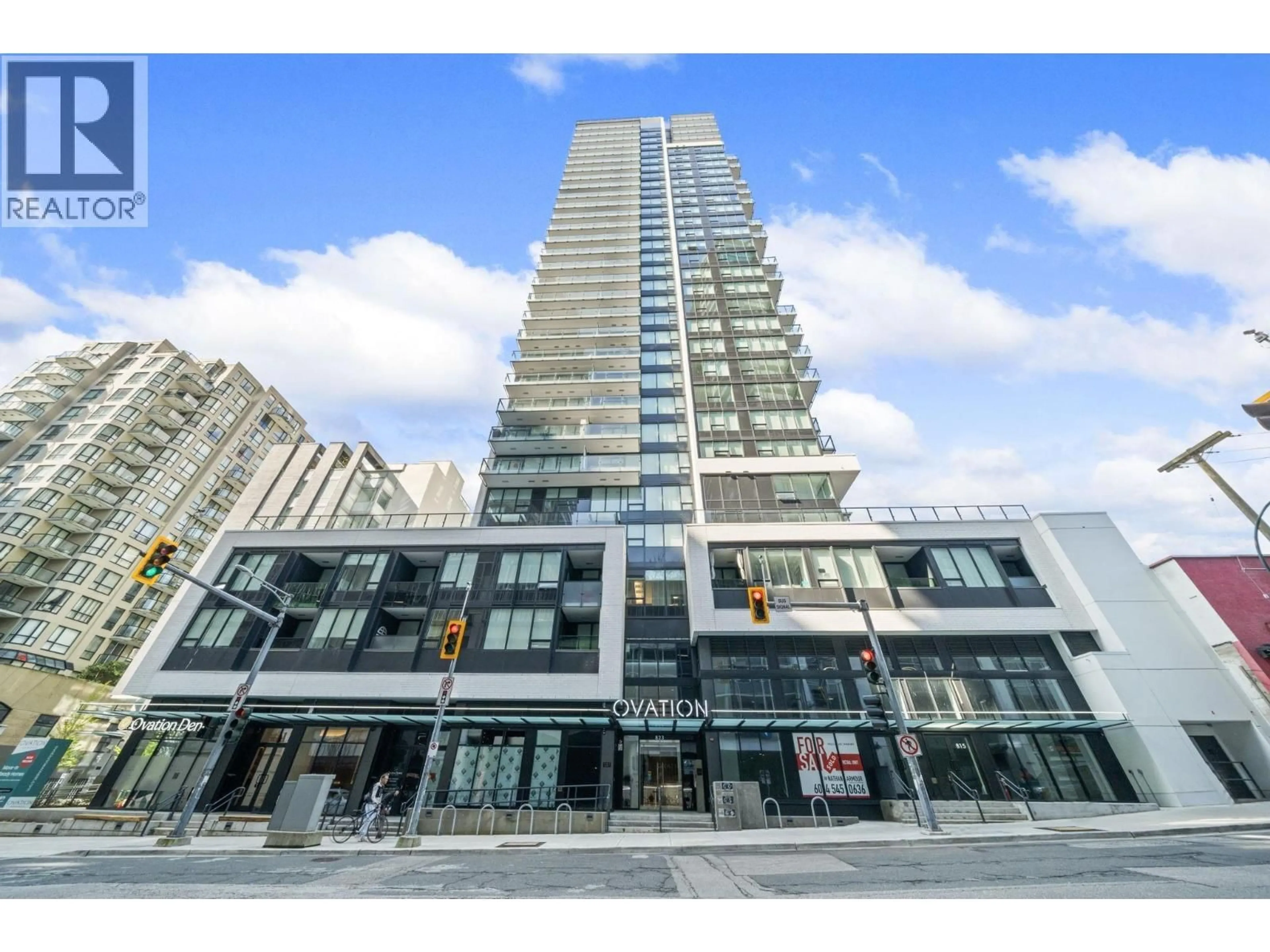 Indoor foyer for 2501 - 823 CARNARVON STREET, New Westminster British Columbia V3M0N5