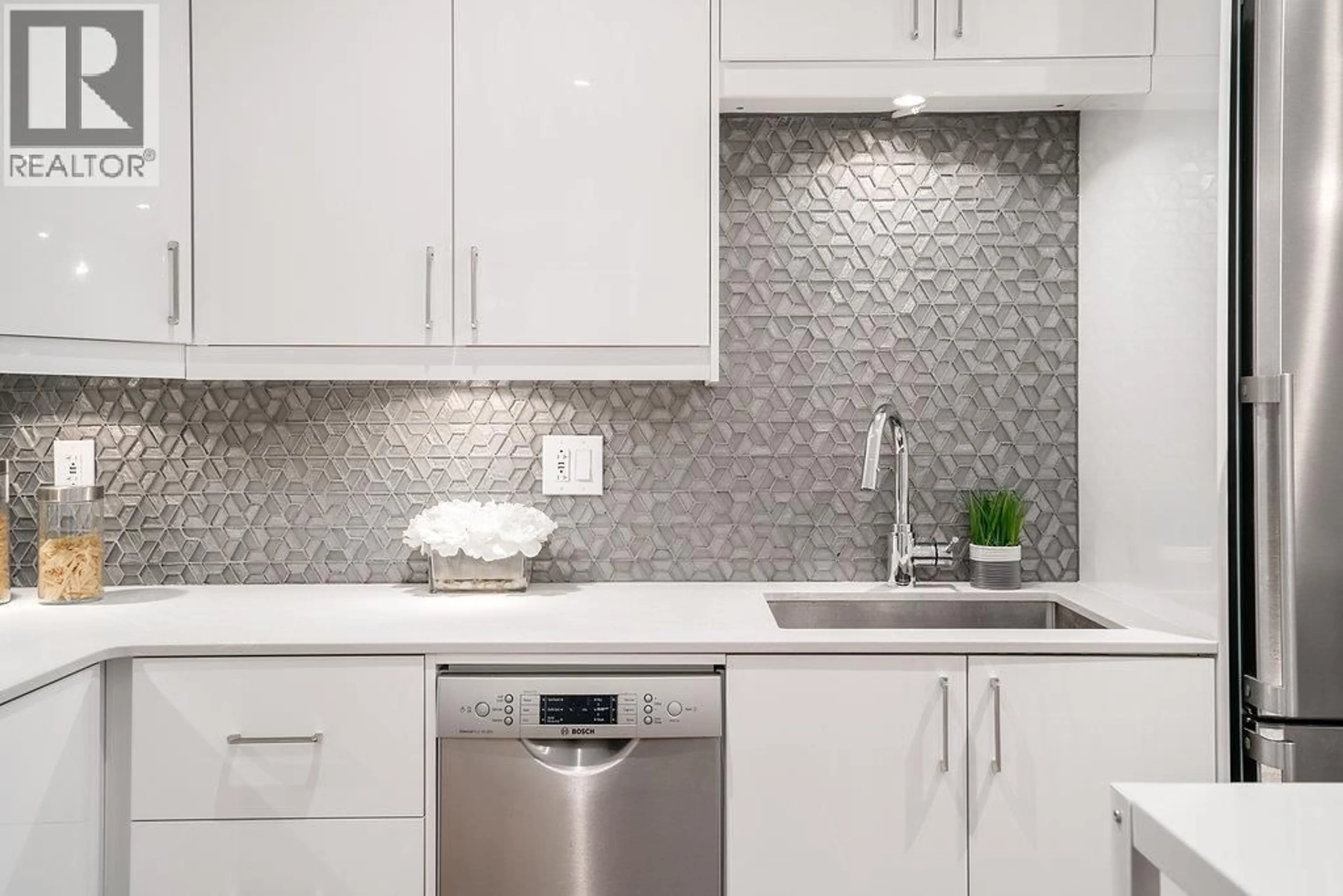 Contemporary kitchen, ceramic/tile floor for 208 - 1425 CYPRESS STREET, Vancouver British Columbia V6J3L1