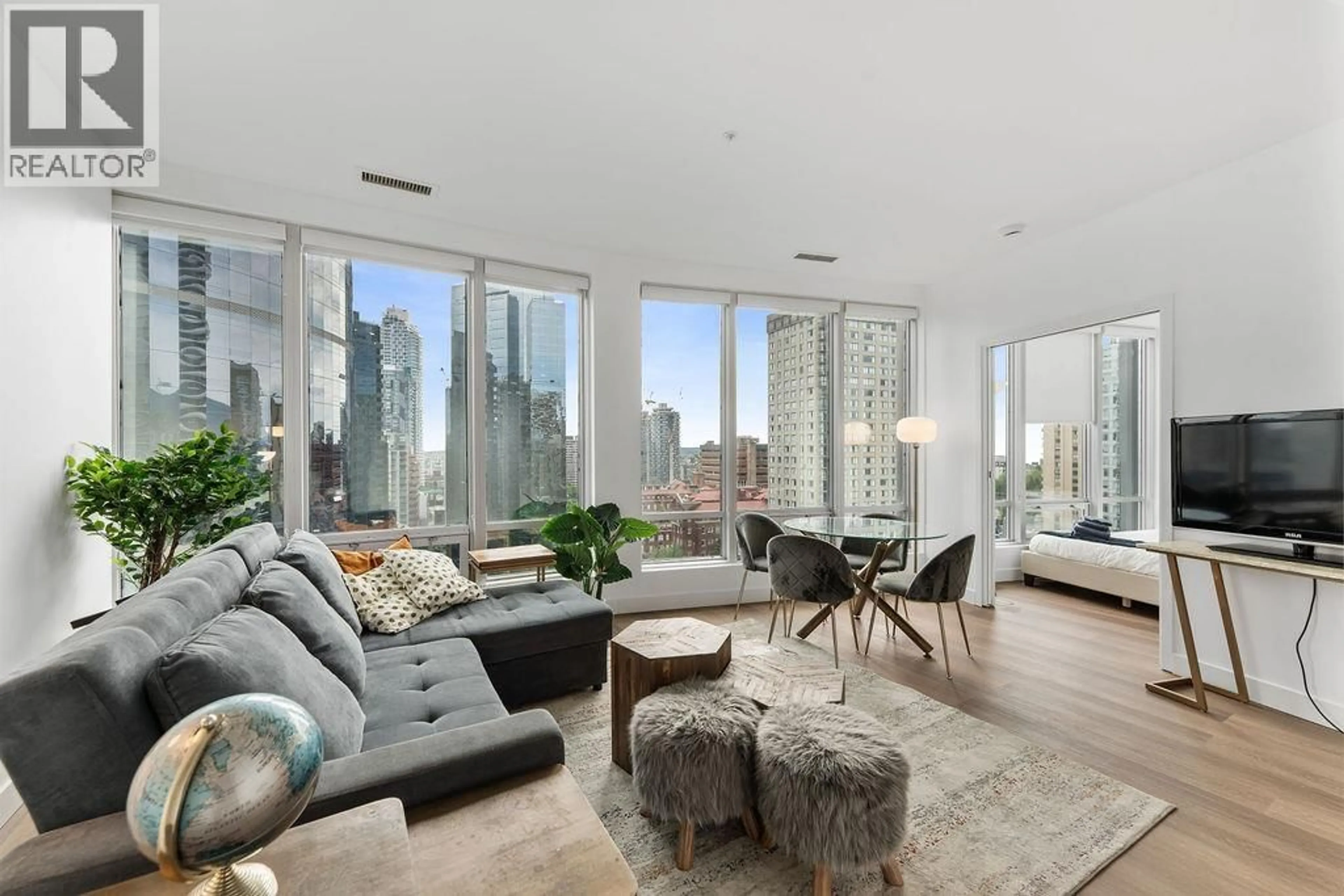 Living room with furniture, unknown for 1204 - 989 NELSON STREET, Vancouver British Columbia V6Z2S1