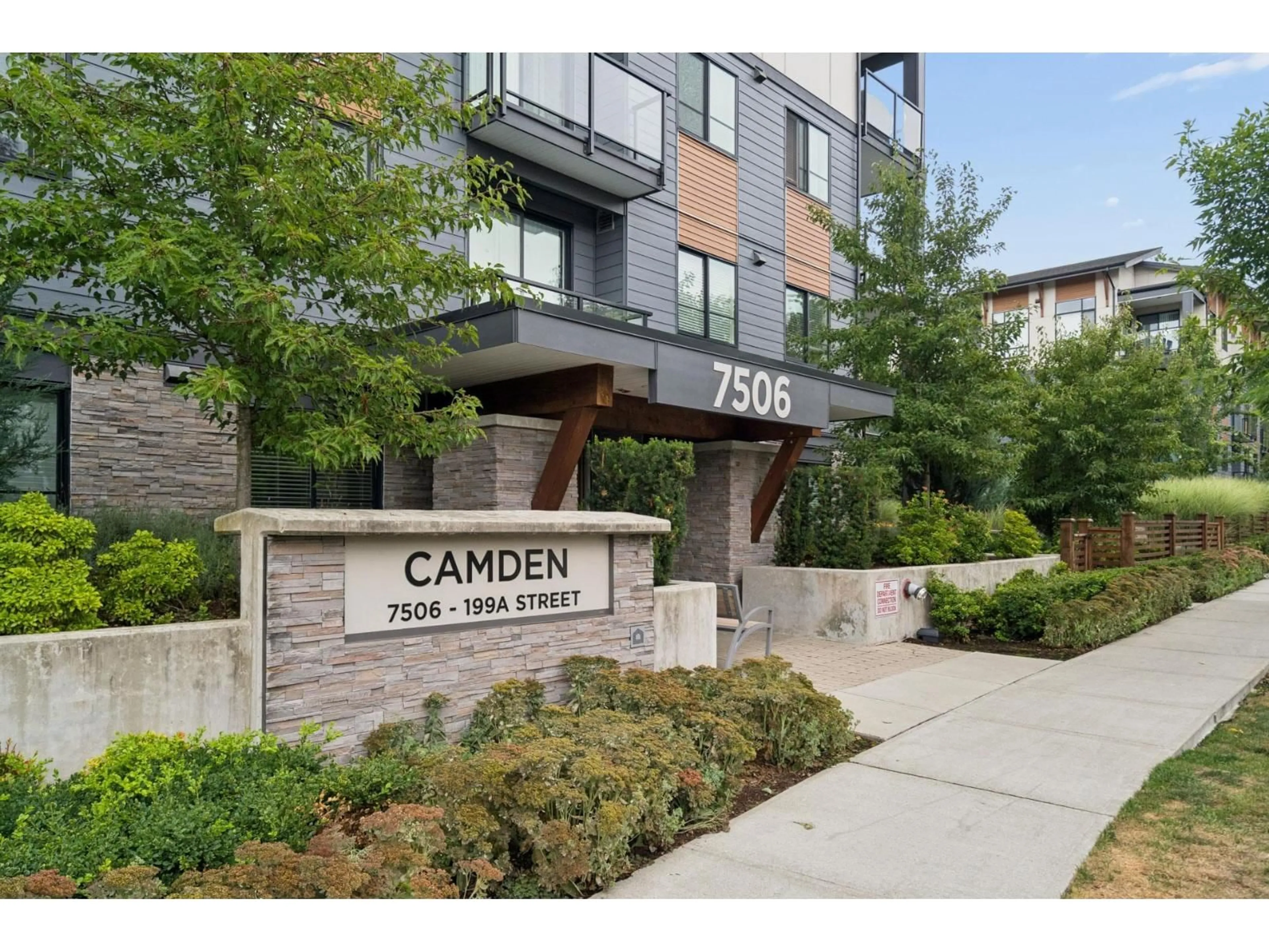 Indoor foyer for 326 - 7506 199A STREET, Langley British Columbia V2Y3K9