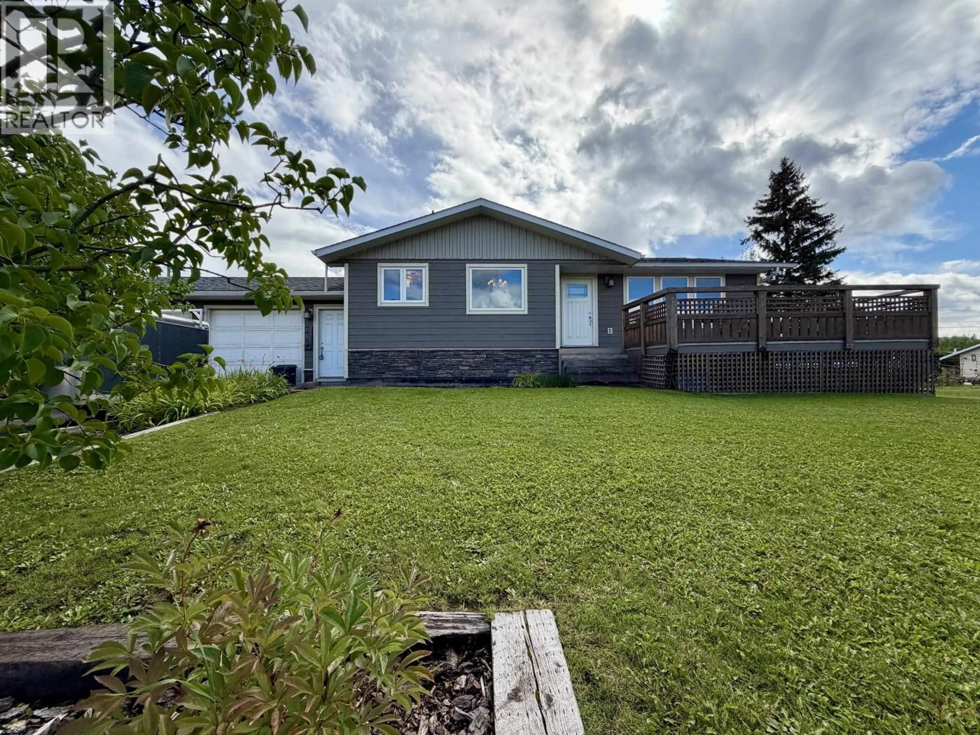 A pic from outside/outdoor area/front of a property/back of a property/a pic from drone, street for 3140 13TH STREET WEST, Houston British Columbia V0J1Z0