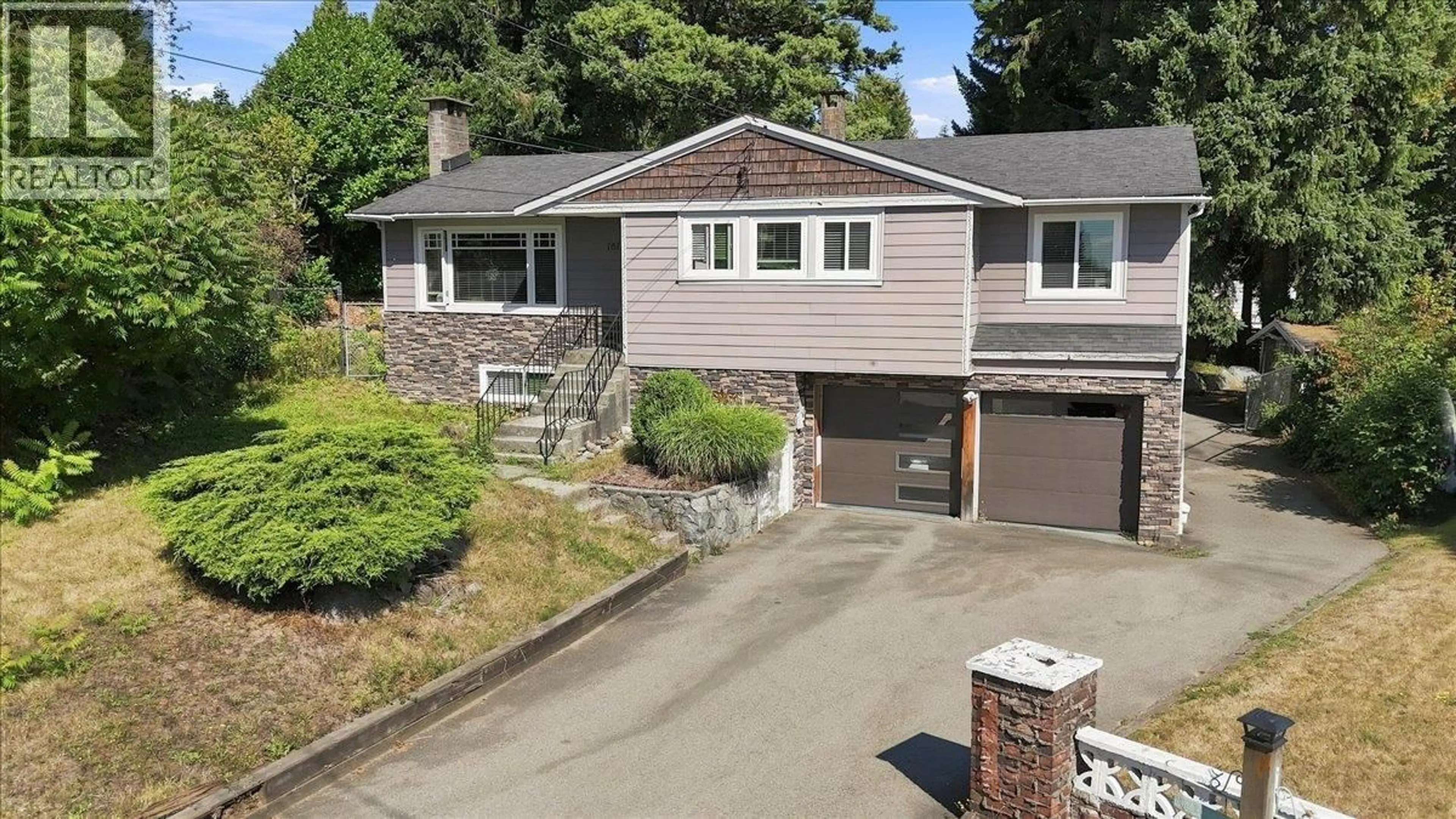 Home with vinyl exterior material, street for 1617 STELLA PLACE, Port Coquitlam British Columbia V3C2R4