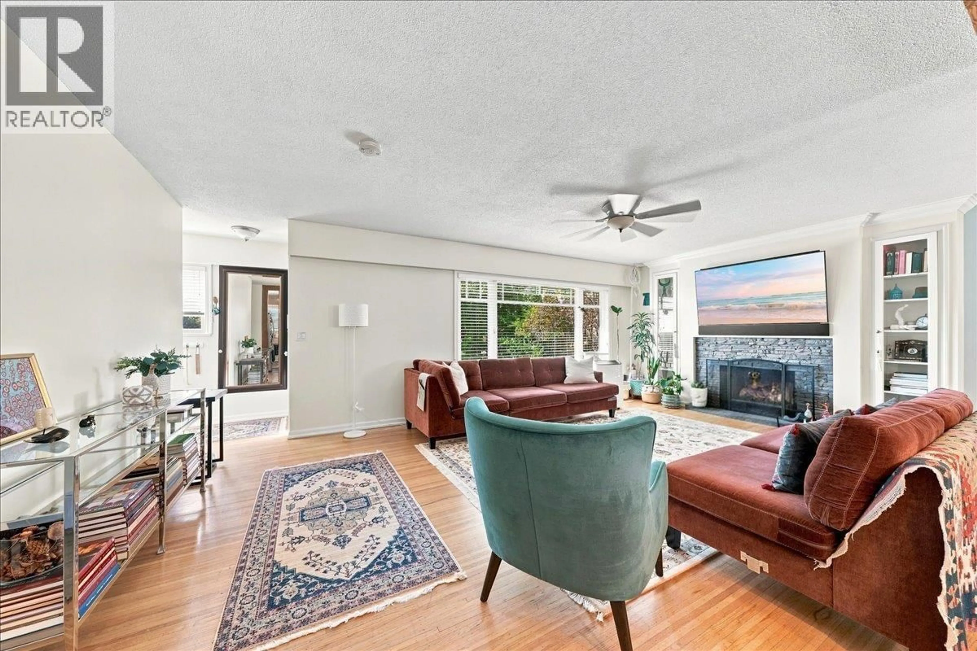 Living room with furniture, unknown for 1617 STELLA PLACE, Port Coquitlam British Columbia V3C2R4