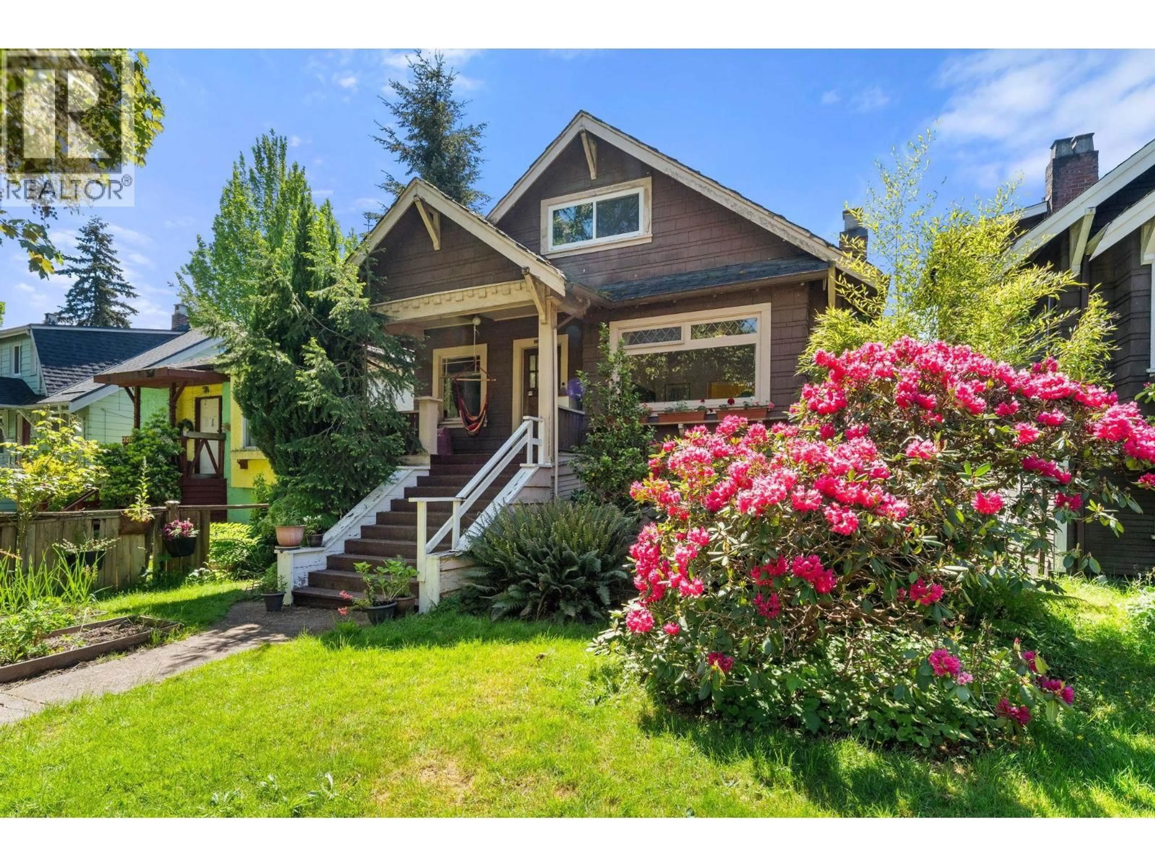 Unknown for 3218 6TH AVENUE, Vancouver British Columbia V6K1X8
