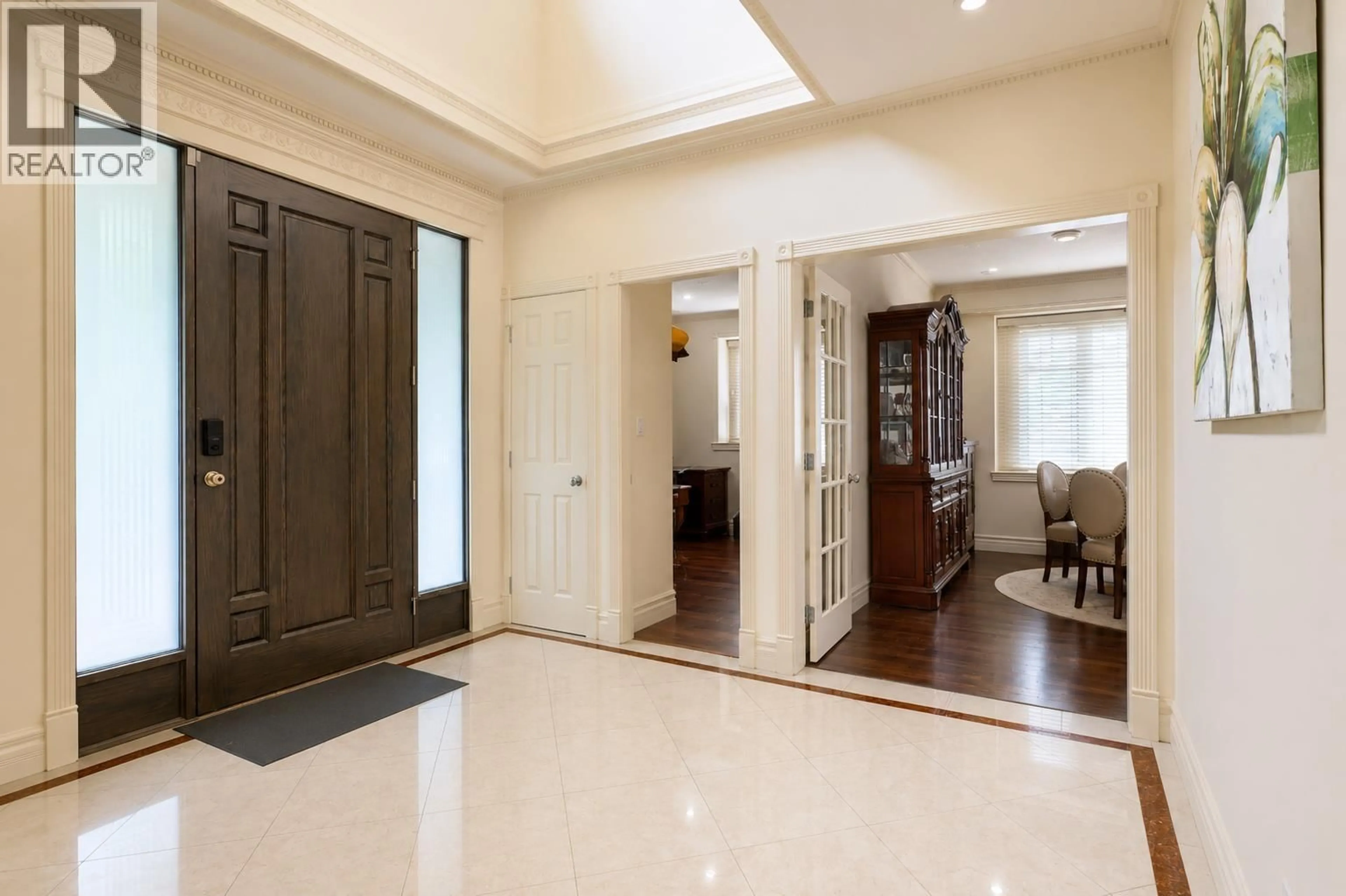 Indoor foyer for 1505 62ND AVENUE, Vancouver British Columbia V6P2E8