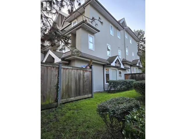 14 - 7175 17TH AVENUE, Burnaby 3
