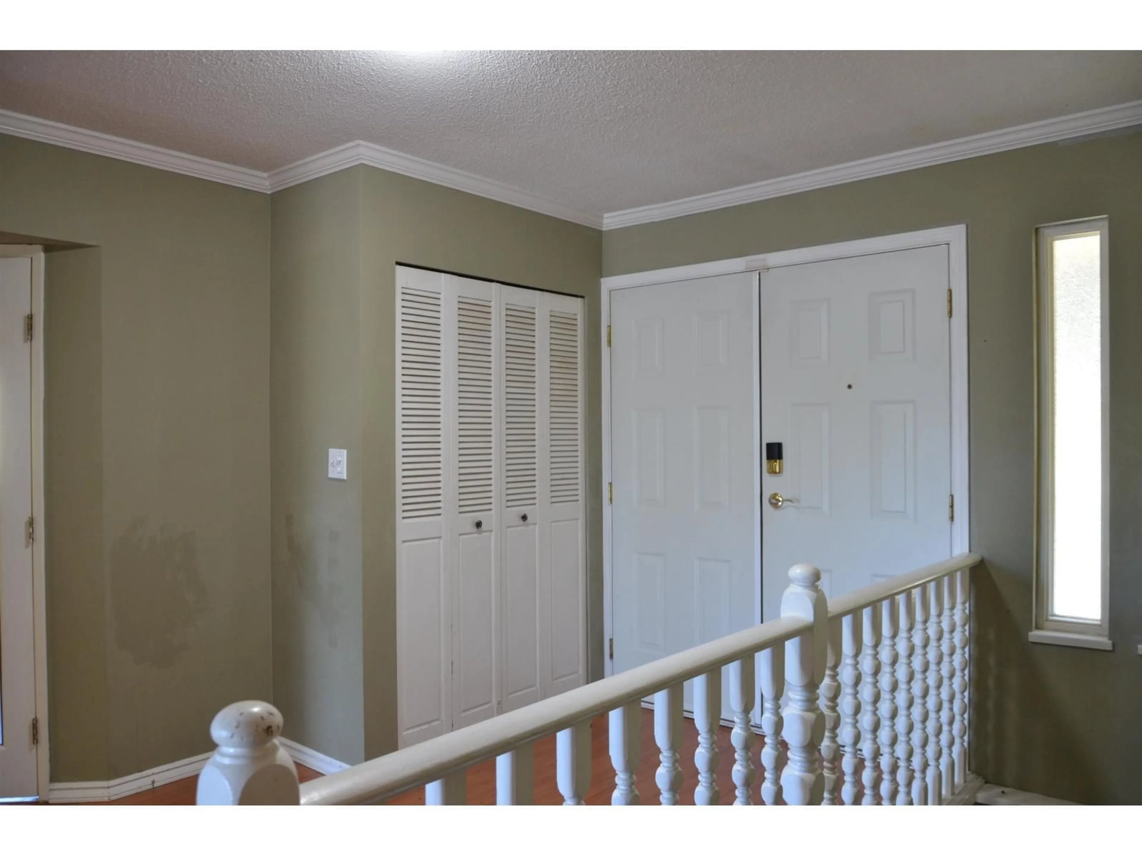 Indoor entryway for 6759 CARNCROSS CRESCENT, Delta British Columbia V4E1L6