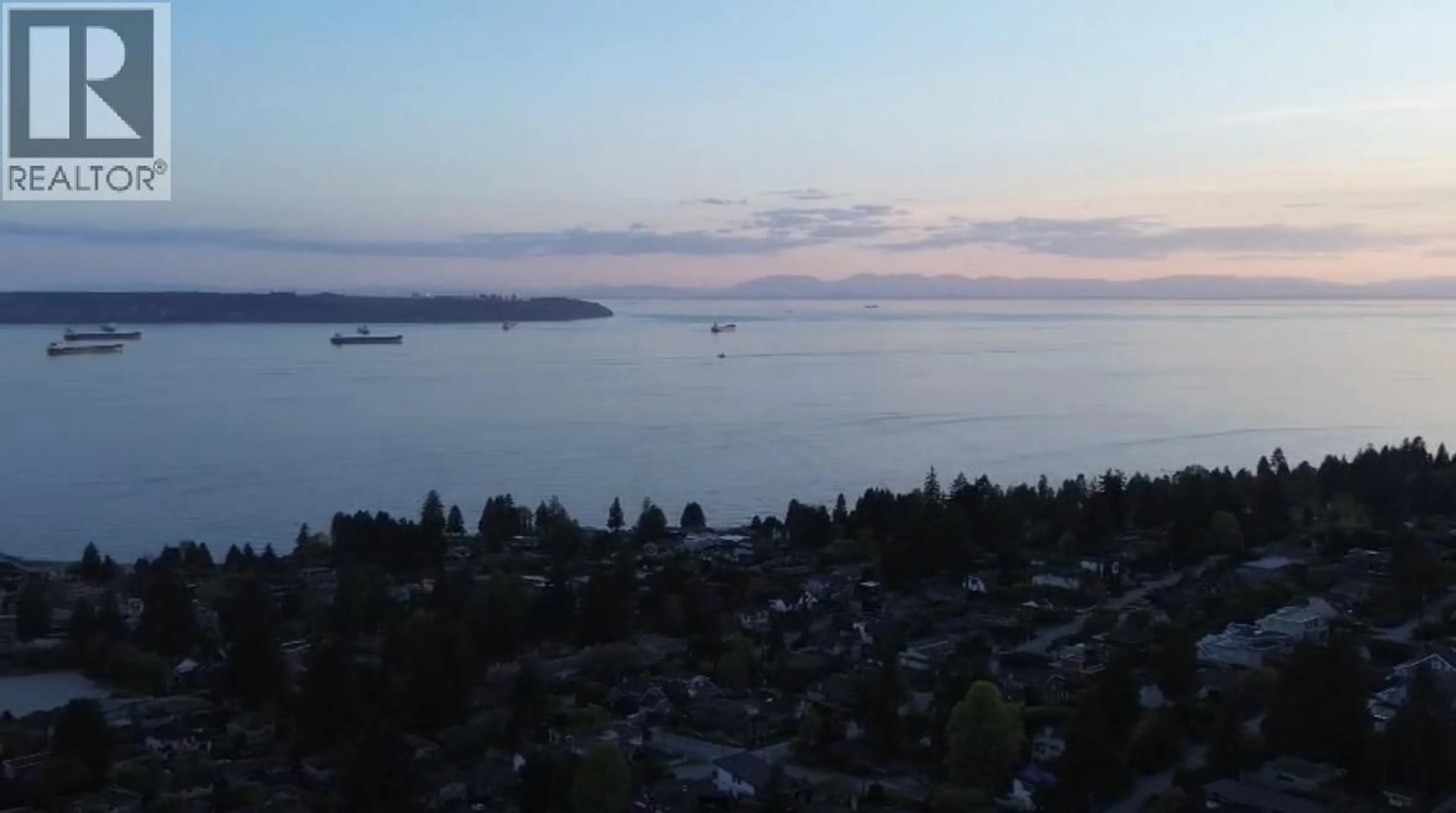 Blurry image for 2390 PALMERSTON AVENUE, West Vancouver British Columbia V7V2W1