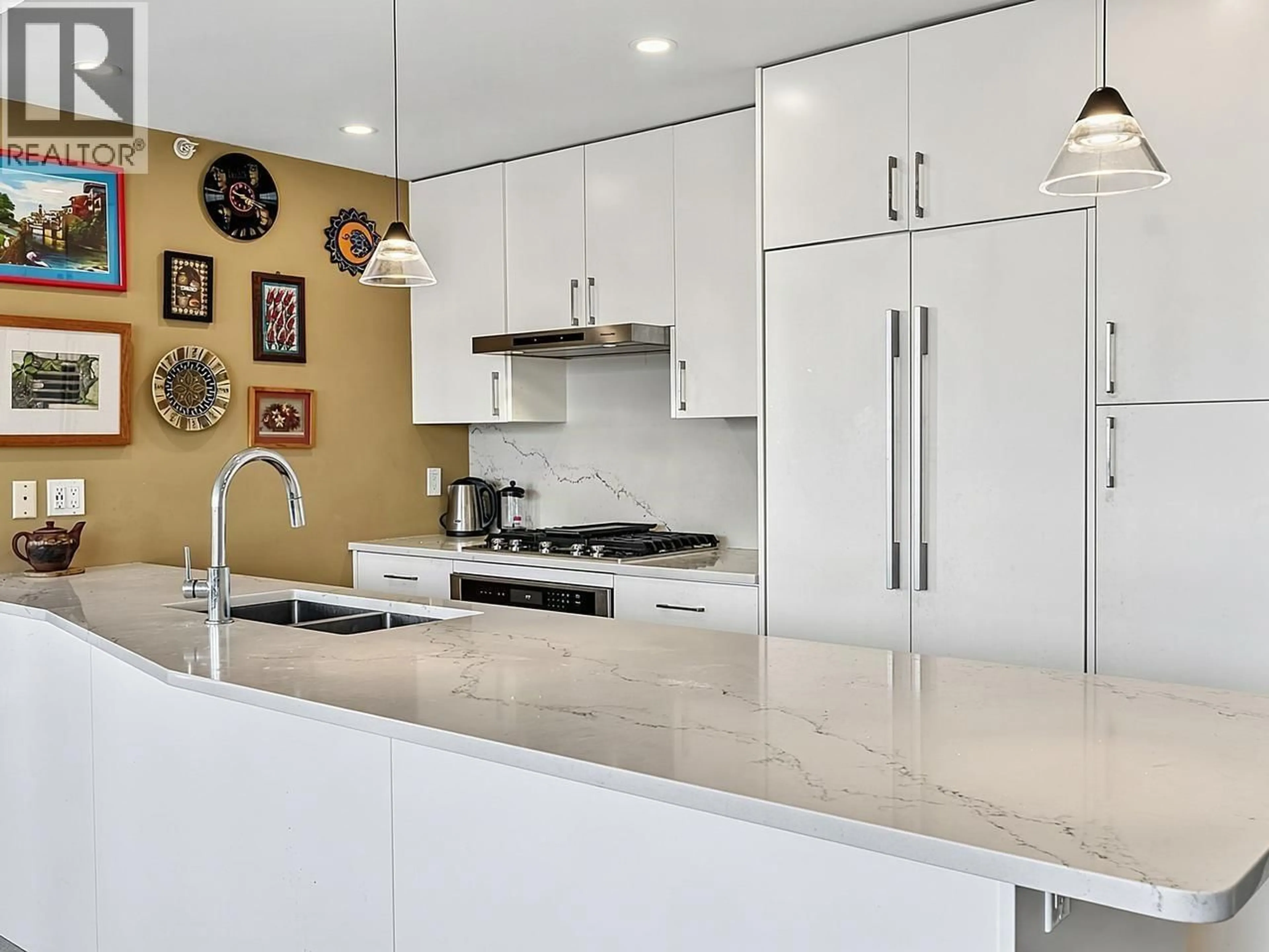 Contemporary kitchen, ceramic/tile floor for 2102 - 4333 CENTRAL BOULEVARD, Burnaby British Columbia V5H4W8