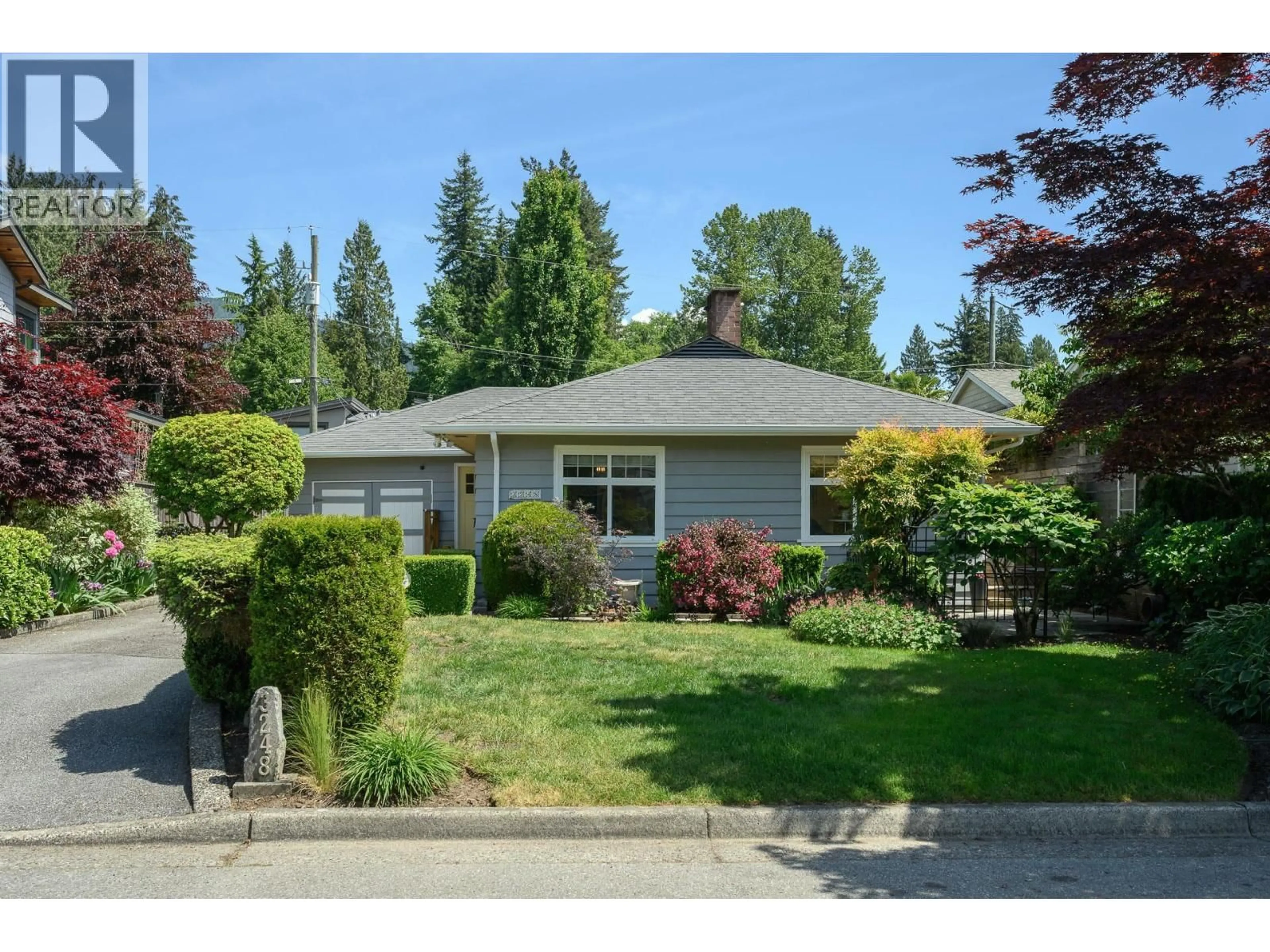 Home with vinyl exterior material, street for 3248 BEVERLEY CRESCENT, North Vancouver British Columbia V7R2W3
