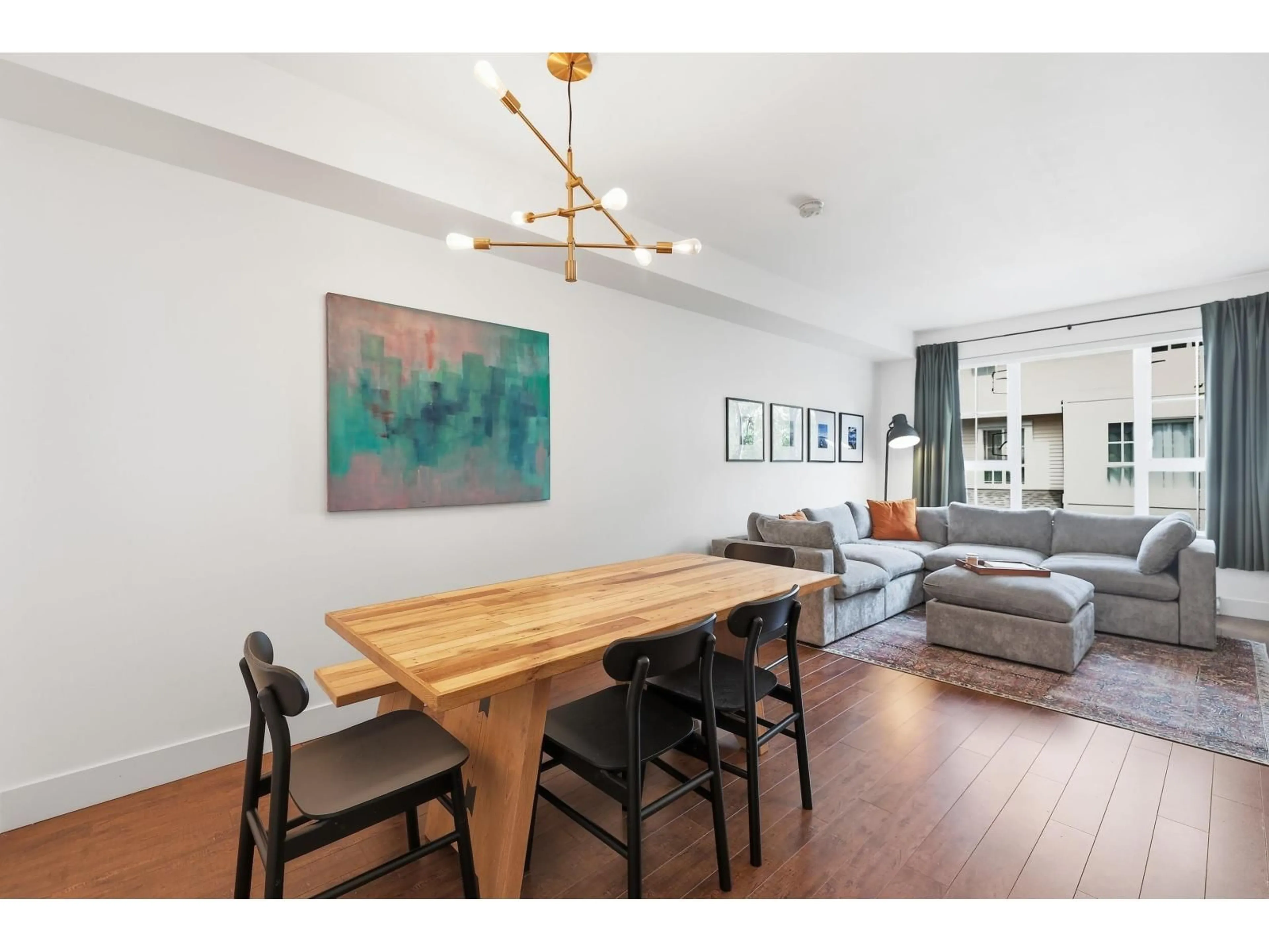 Dining room, wood/laminate floor for 105 - 2450 161A STREET, Surrey British Columbia V3Z8K4