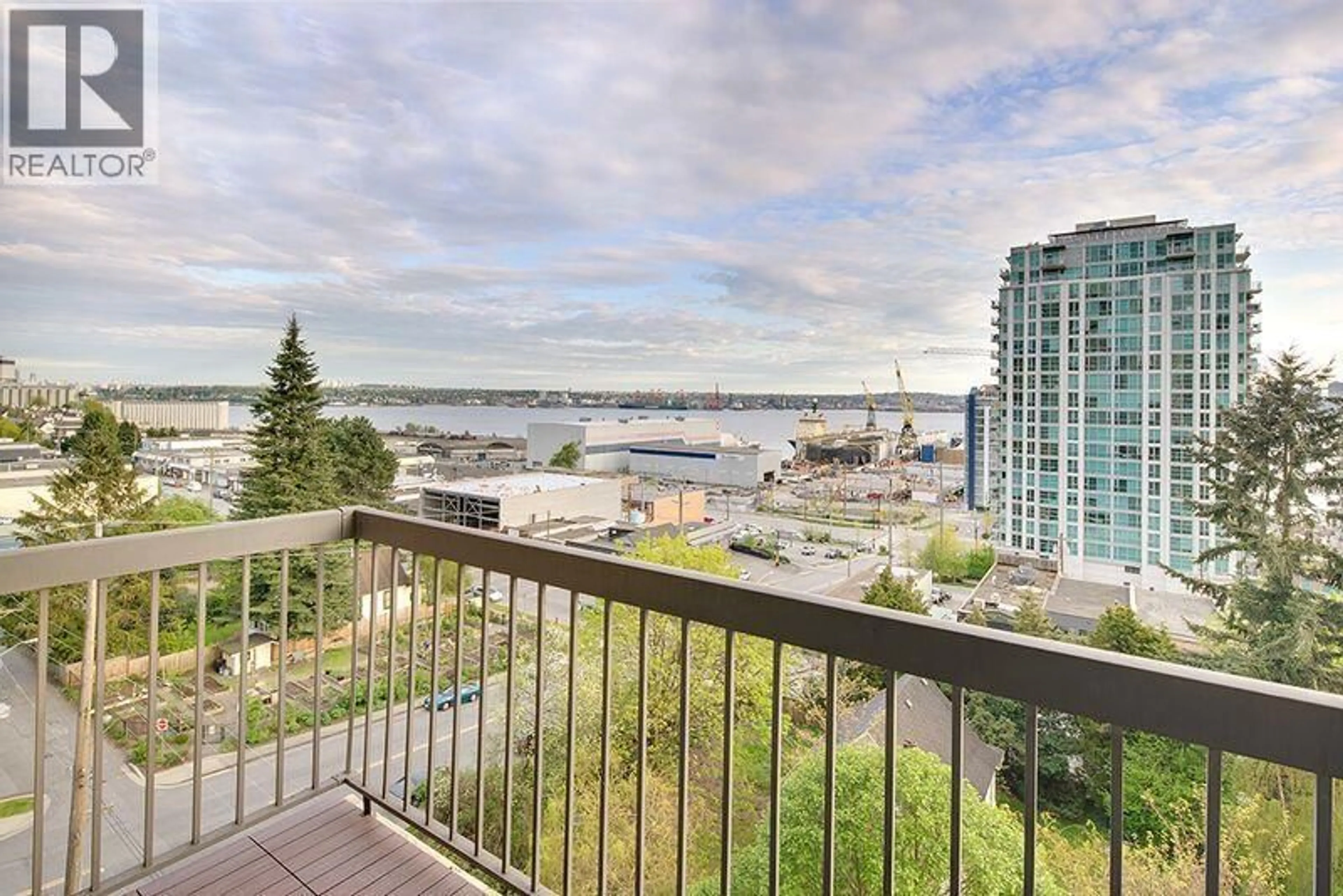Patio, water/lake/river/ocean view for 701 - 145 ST GEORGES AVENUE, North Vancouver British Columbia V7L3G8