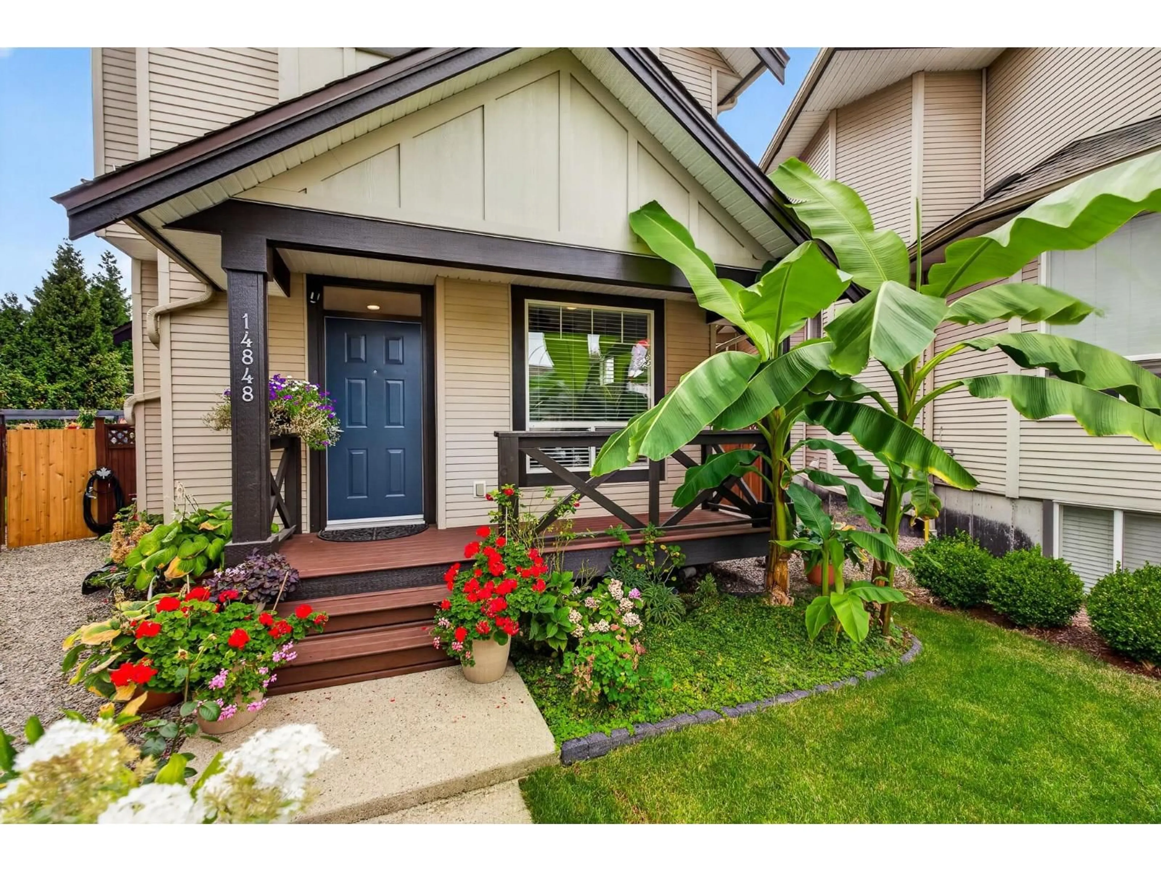 Indoor entryway for 14848 56A AVENUE, Surrey British Columbia V3S8X1