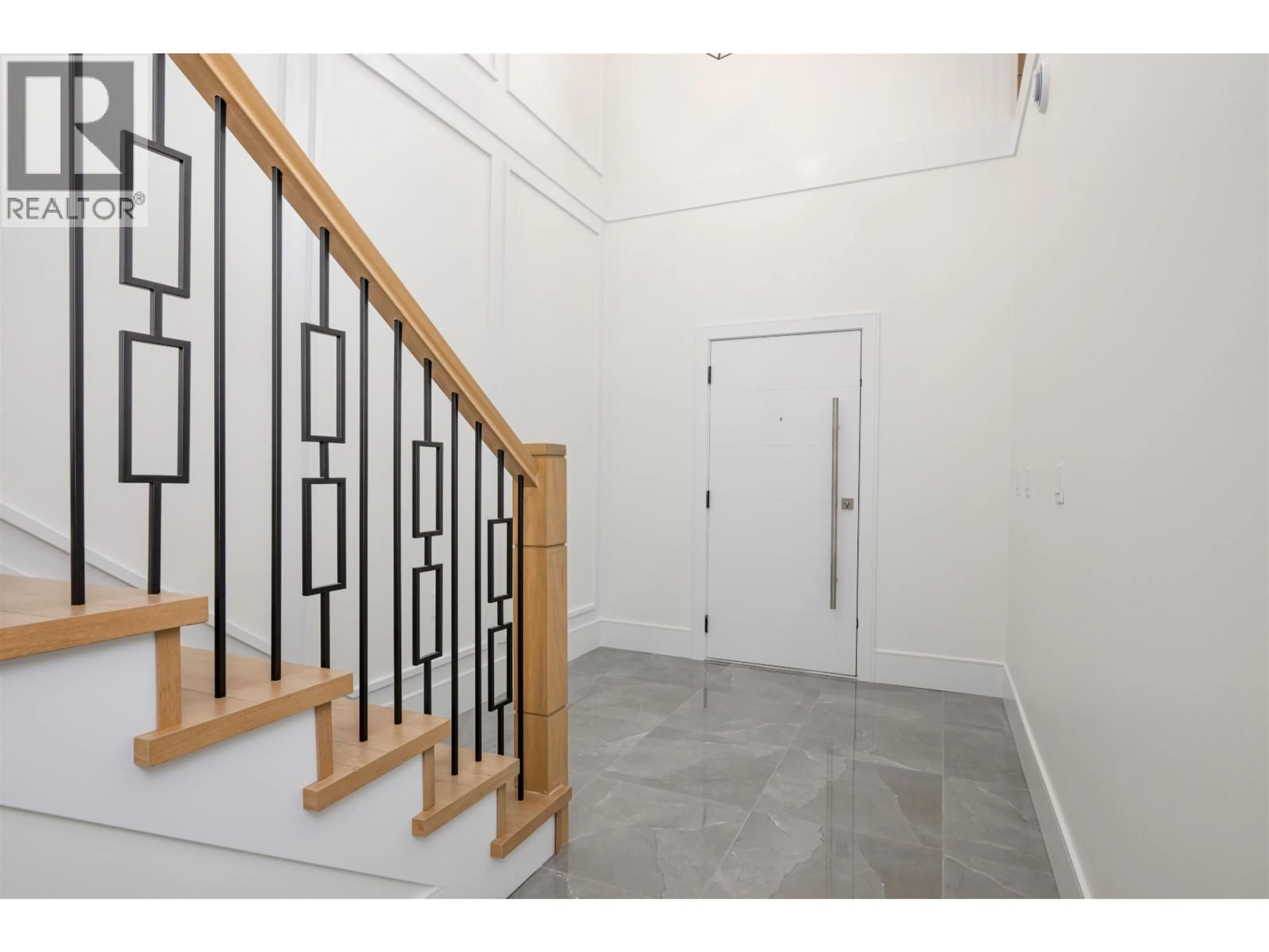 Indoor foyer for LOT - 28 CHIEF LAKE ROAD, Prince George British Columbia V2K5H1