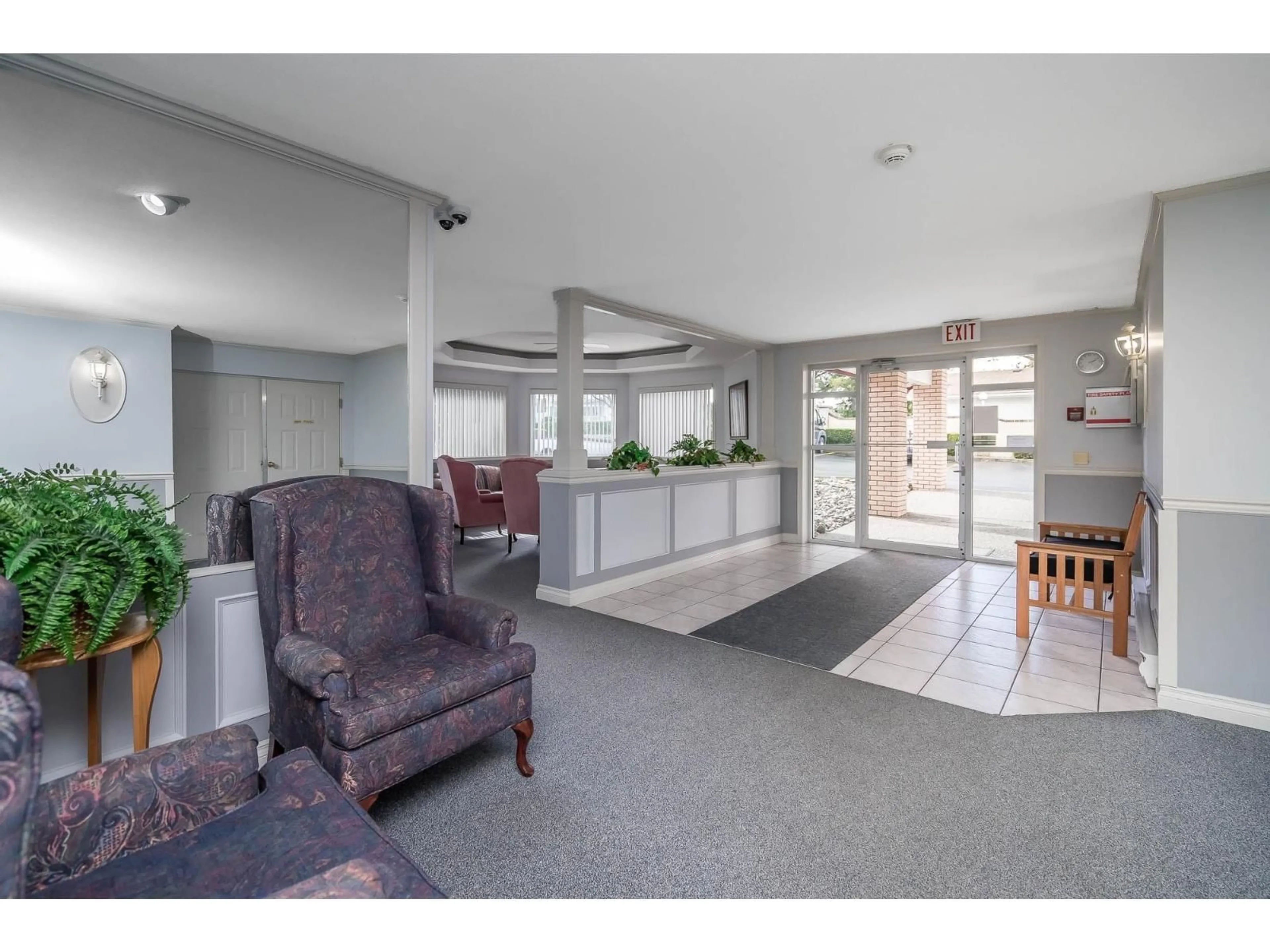 Indoor foyer for 101 - 2450 CHURCH STREET, Abbotsford British Columbia V2T3J7