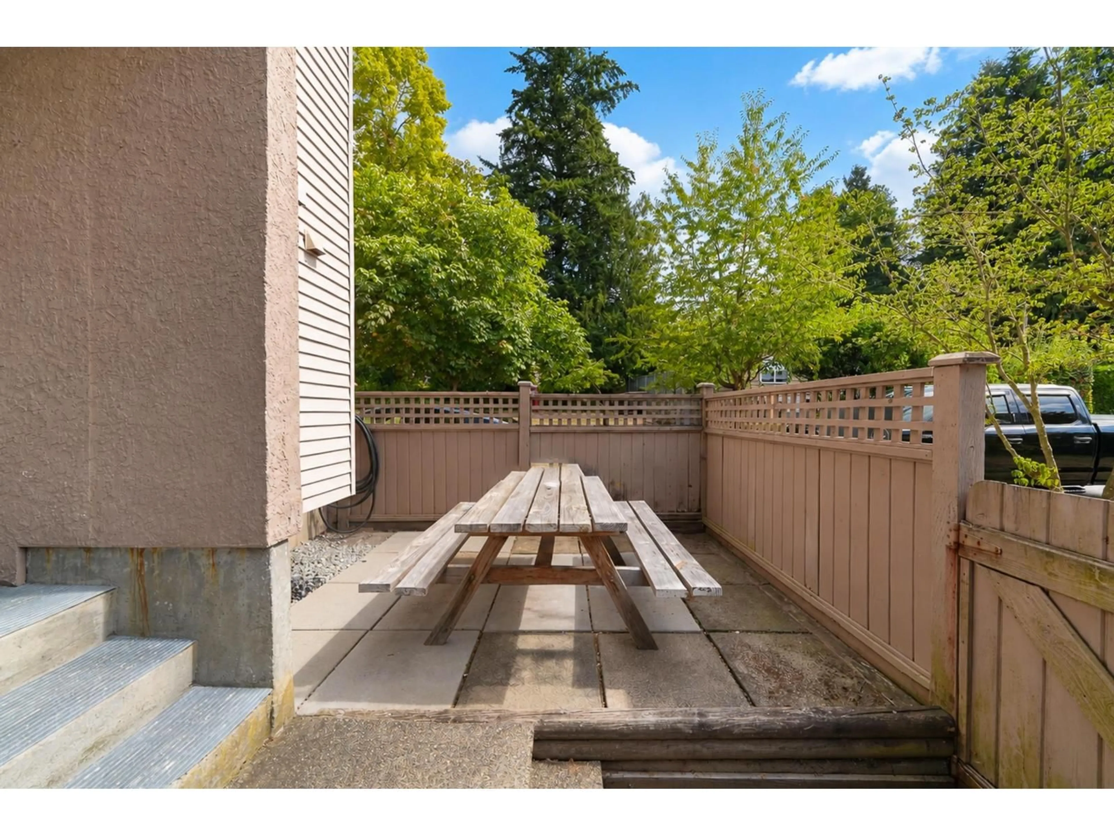 Patio, street for 36 - 13795 102 AVENUE, Surrey British Columbia V3T1N9