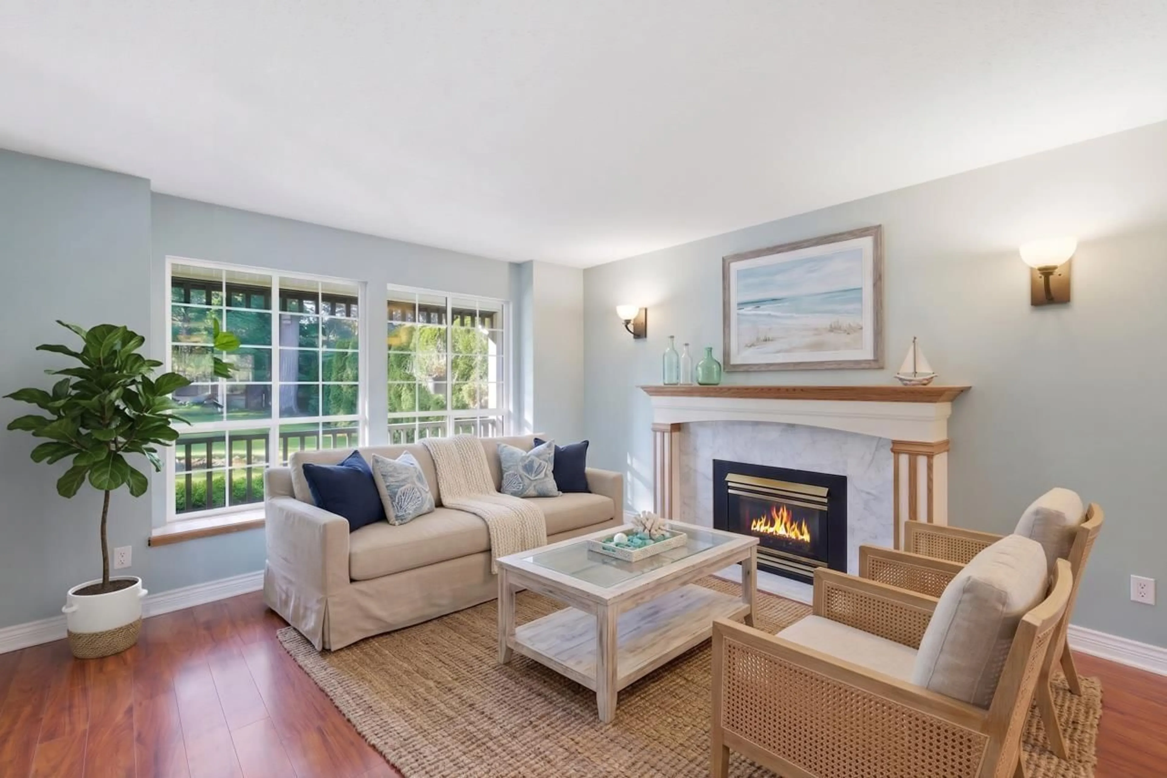 Living room with furniture, unknown for 2242 200 STREET, Langley British Columbia V2Z1W9