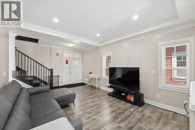 101 - 910 DELESTRE AVENUE, Coquitlam 2