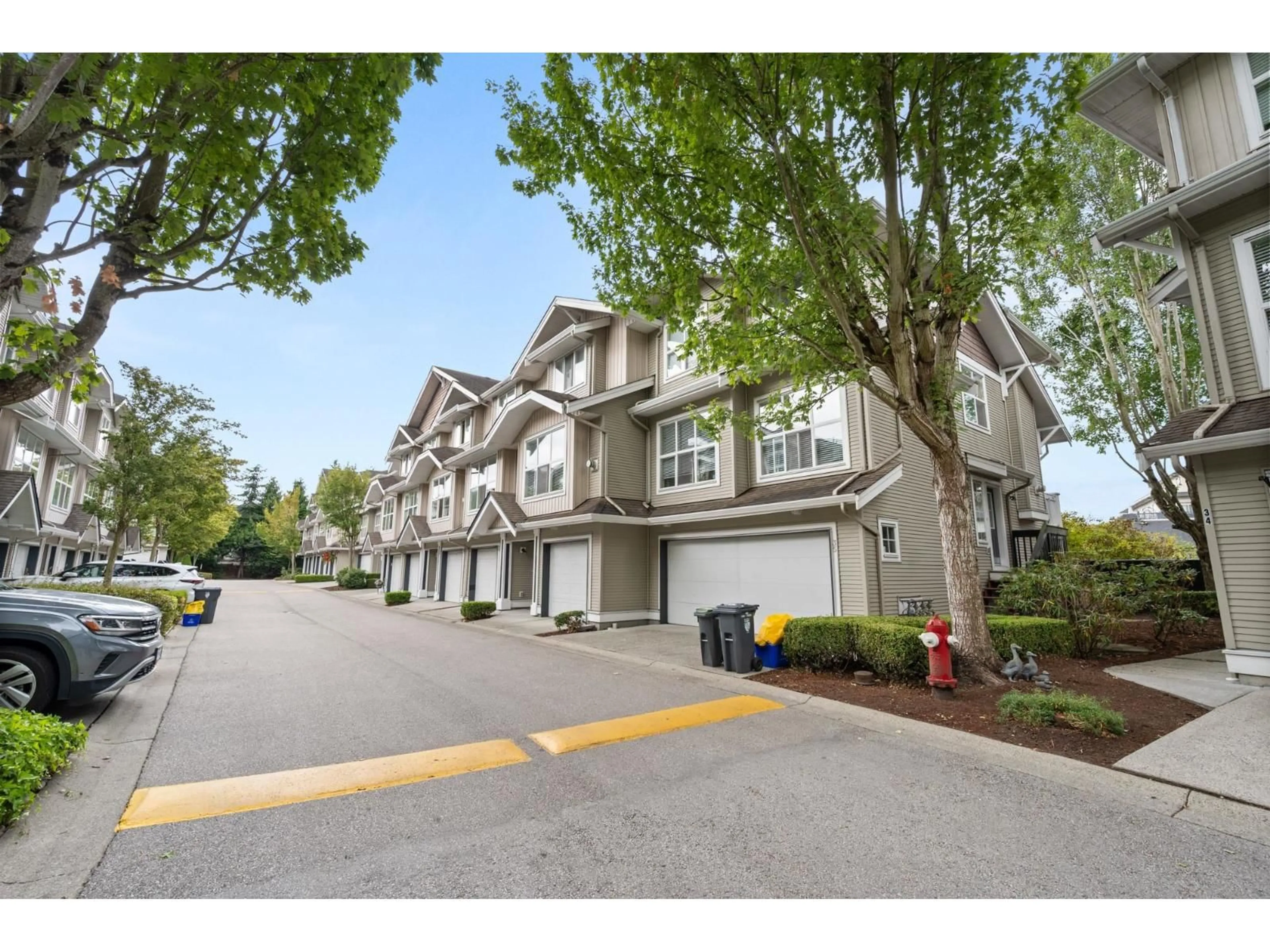Unknown for 37 - 20460 66 AVENUE, Langley British Columbia V2Y3B6