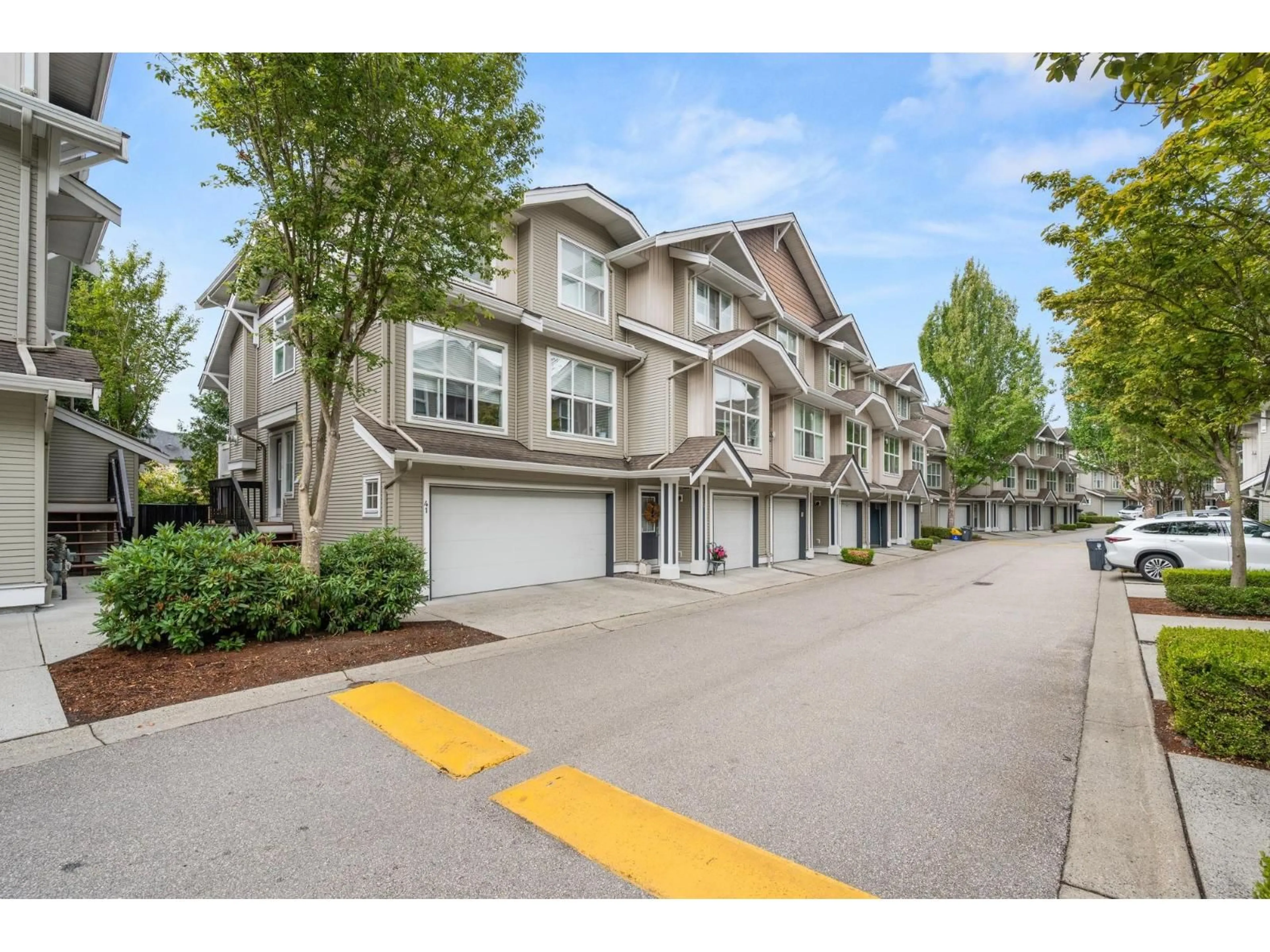 Unknown for 37 - 20460 66 AVENUE, Langley British Columbia V2Y3B6