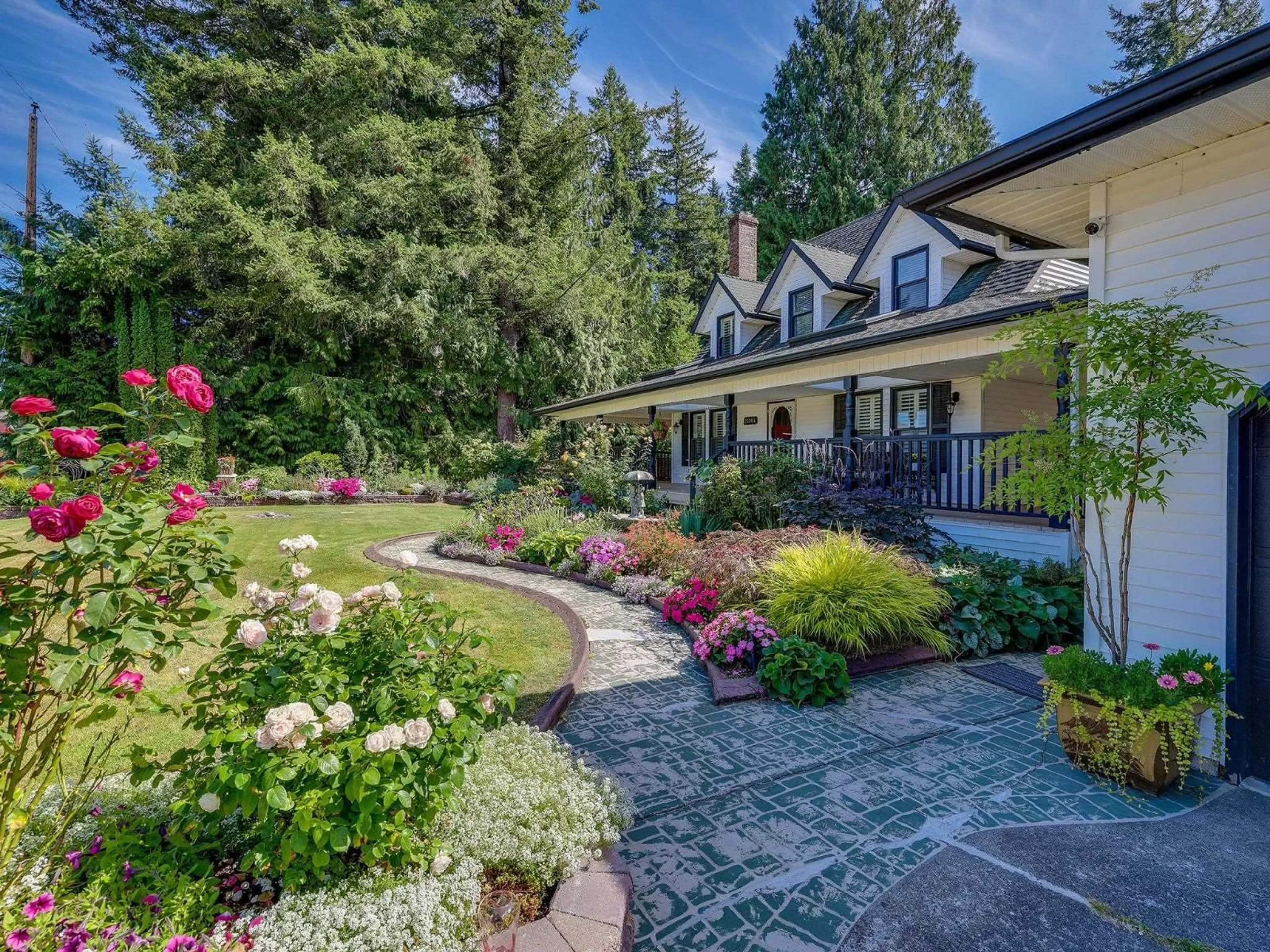 Patio, mountain view for 21004 43 AVENUE, Langley British Columbia V3A5X5