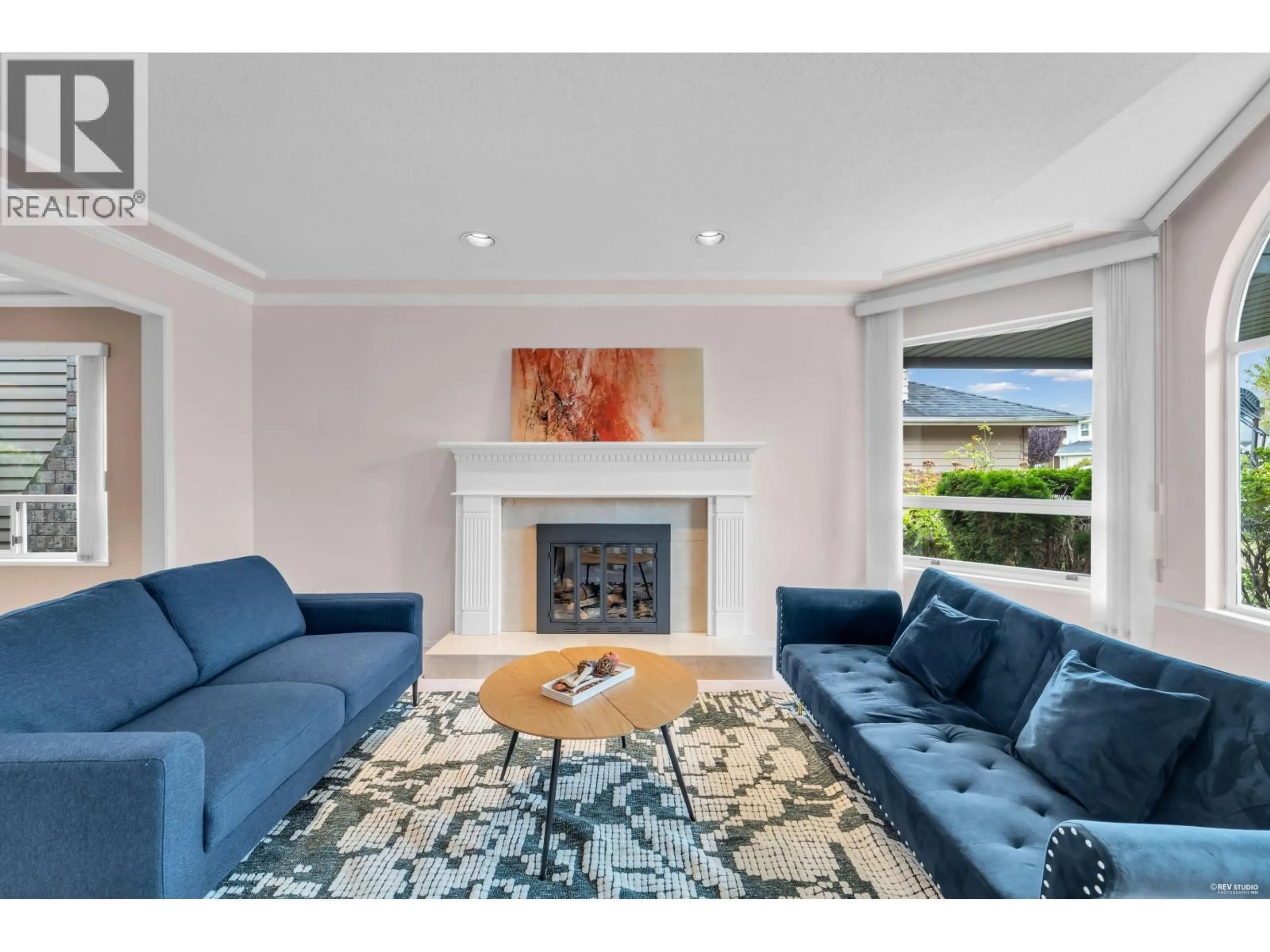 Living room with furniture, unknown for 5446 LACKNER CRESCENT, Richmond British Columbia V7E6A2