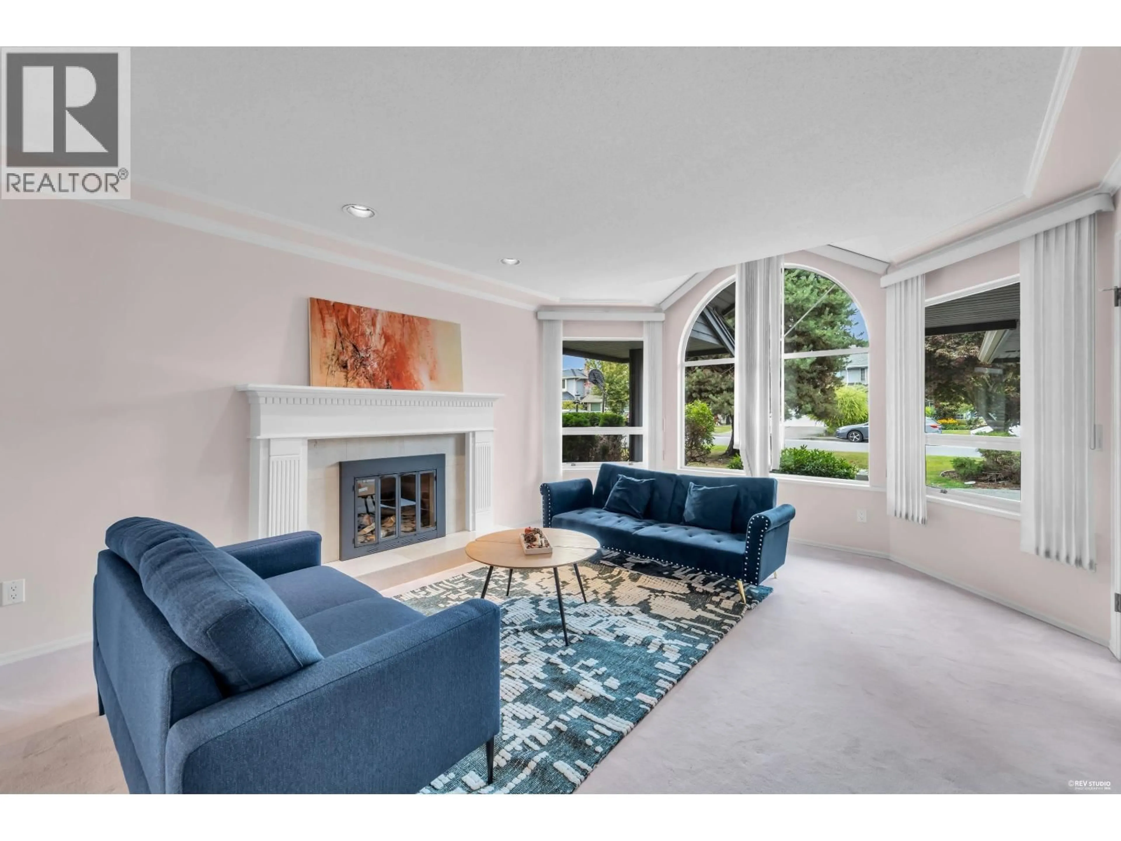 Living room with furniture, unknown for 5446 LACKNER CRESCENT, Richmond British Columbia V7E6A2