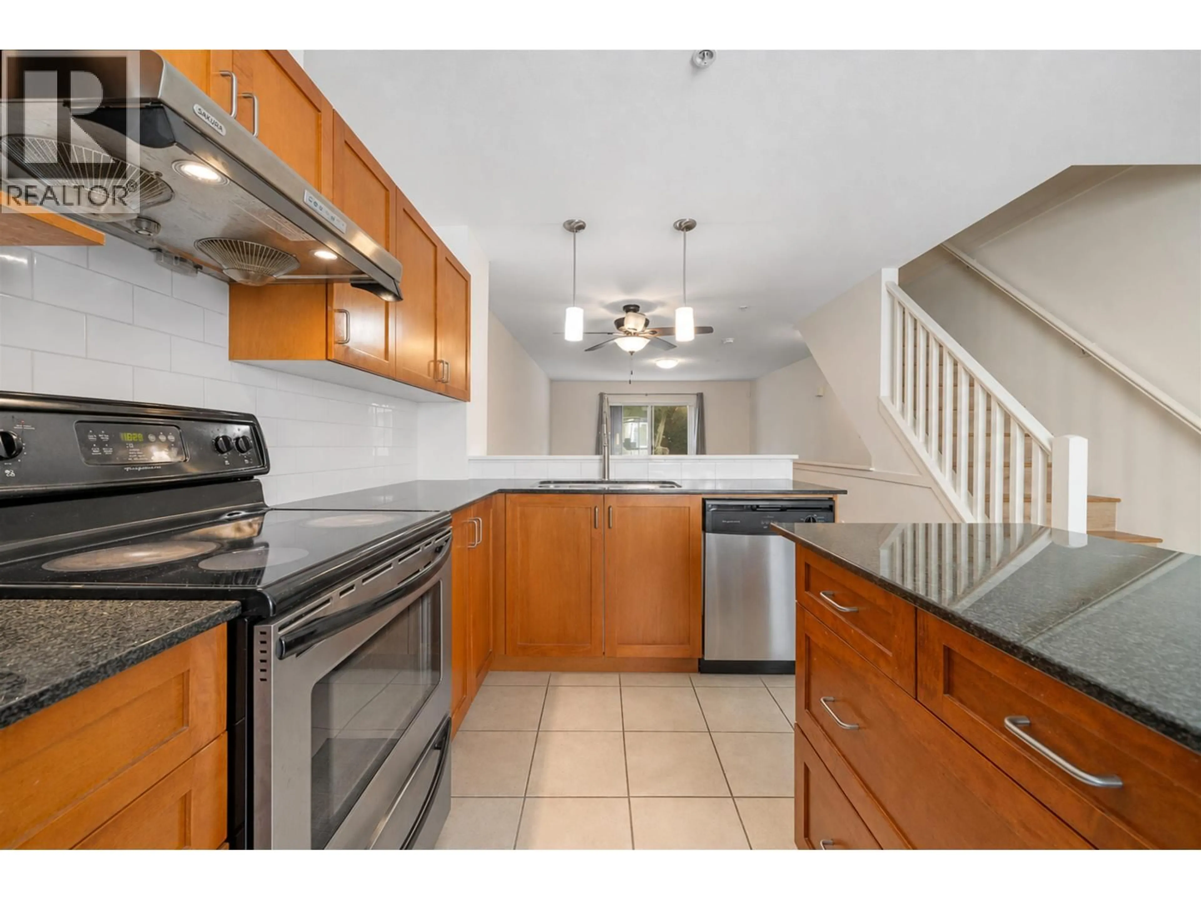 Standard kitchen, unknown for 7 - 6498 ELGIN AVENUE, Burnaby British Columbia V5H3S6