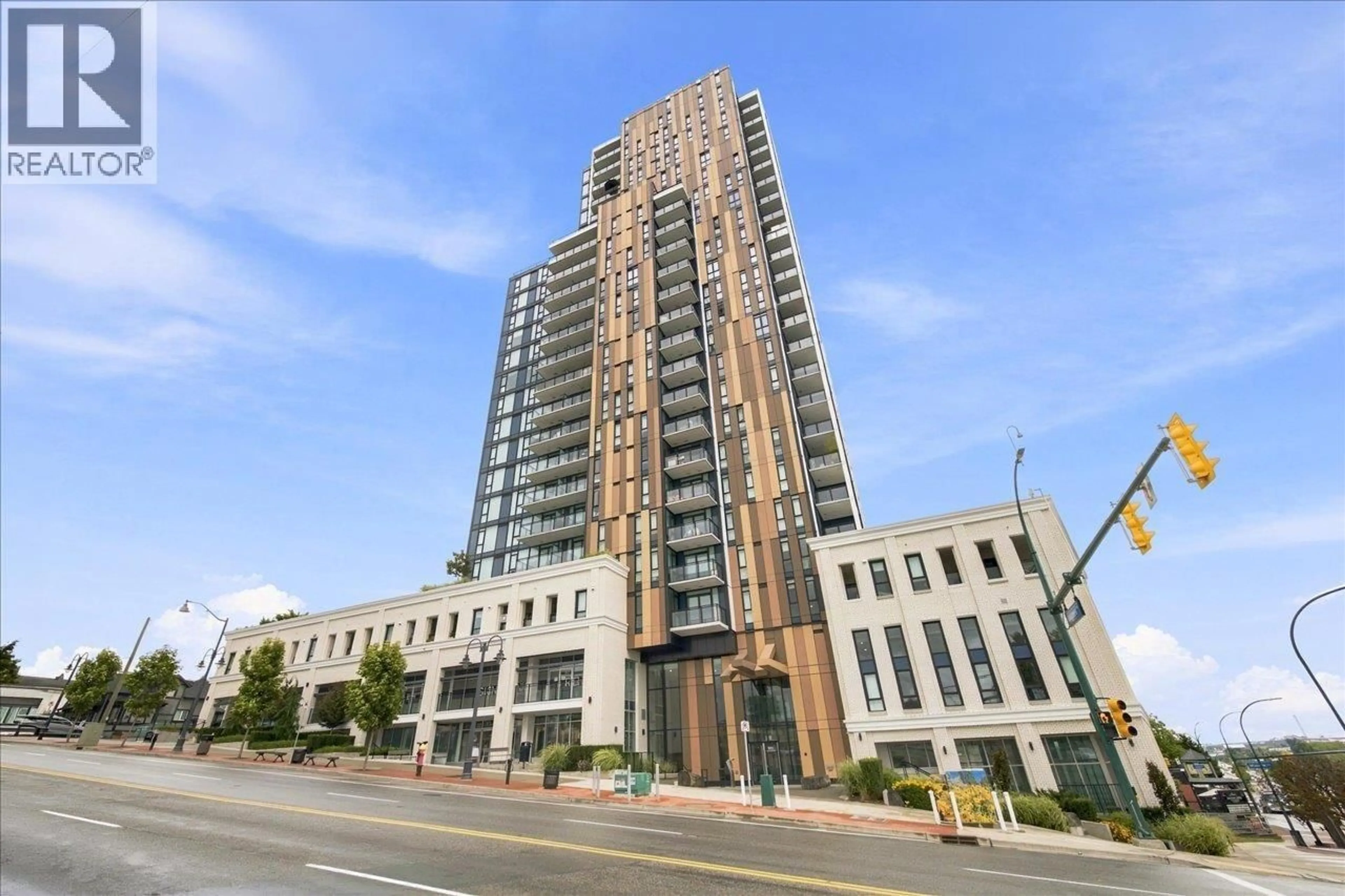 Indoor foyer for 1009 - 901 LOUGHEED HIGHWAY, Coquitlam British Columbia V3K3T3